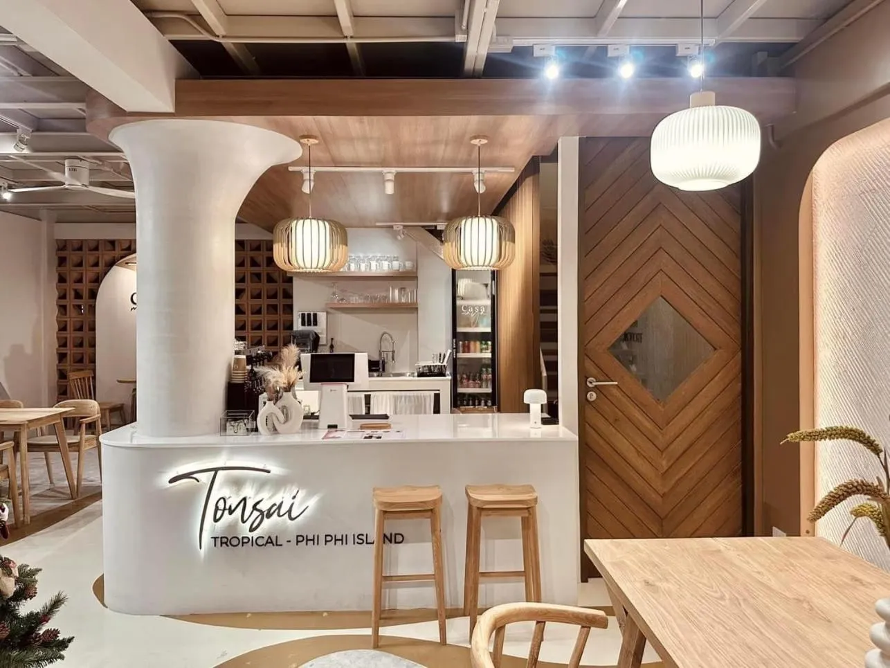 Ton Sai Tropical Phi Phi Island