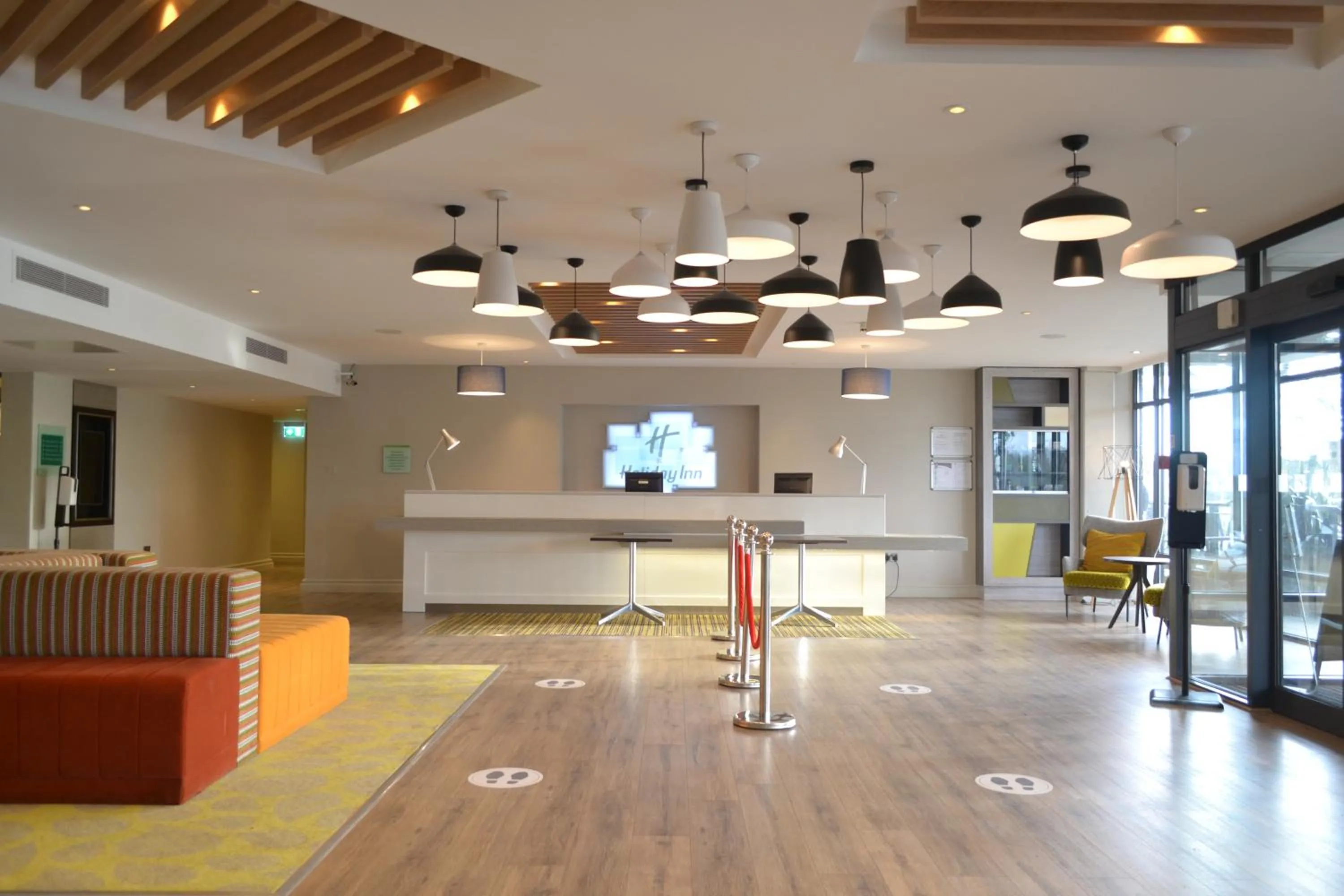 Lobby or reception, Lobby/Reception in Holiday Inn Luton South - M1 Junction 9