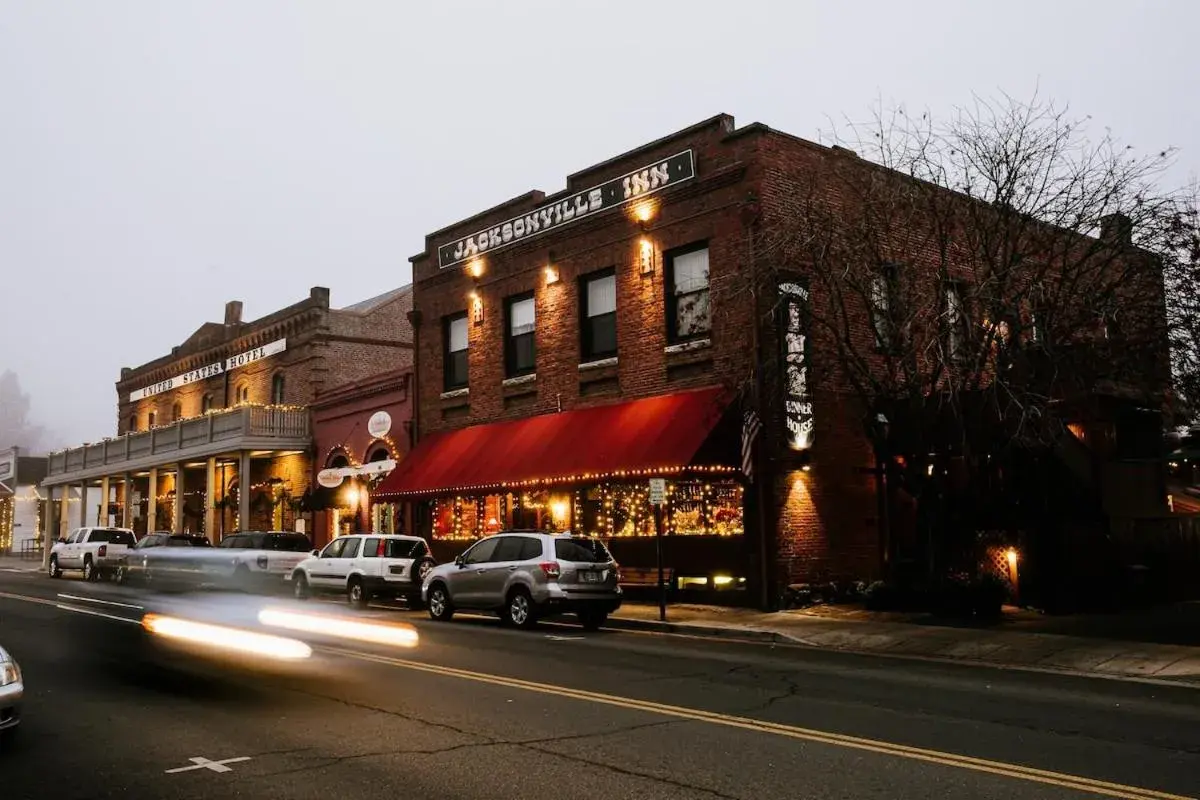 Historic Jacksonville Inn Historic Jacksonville Inn