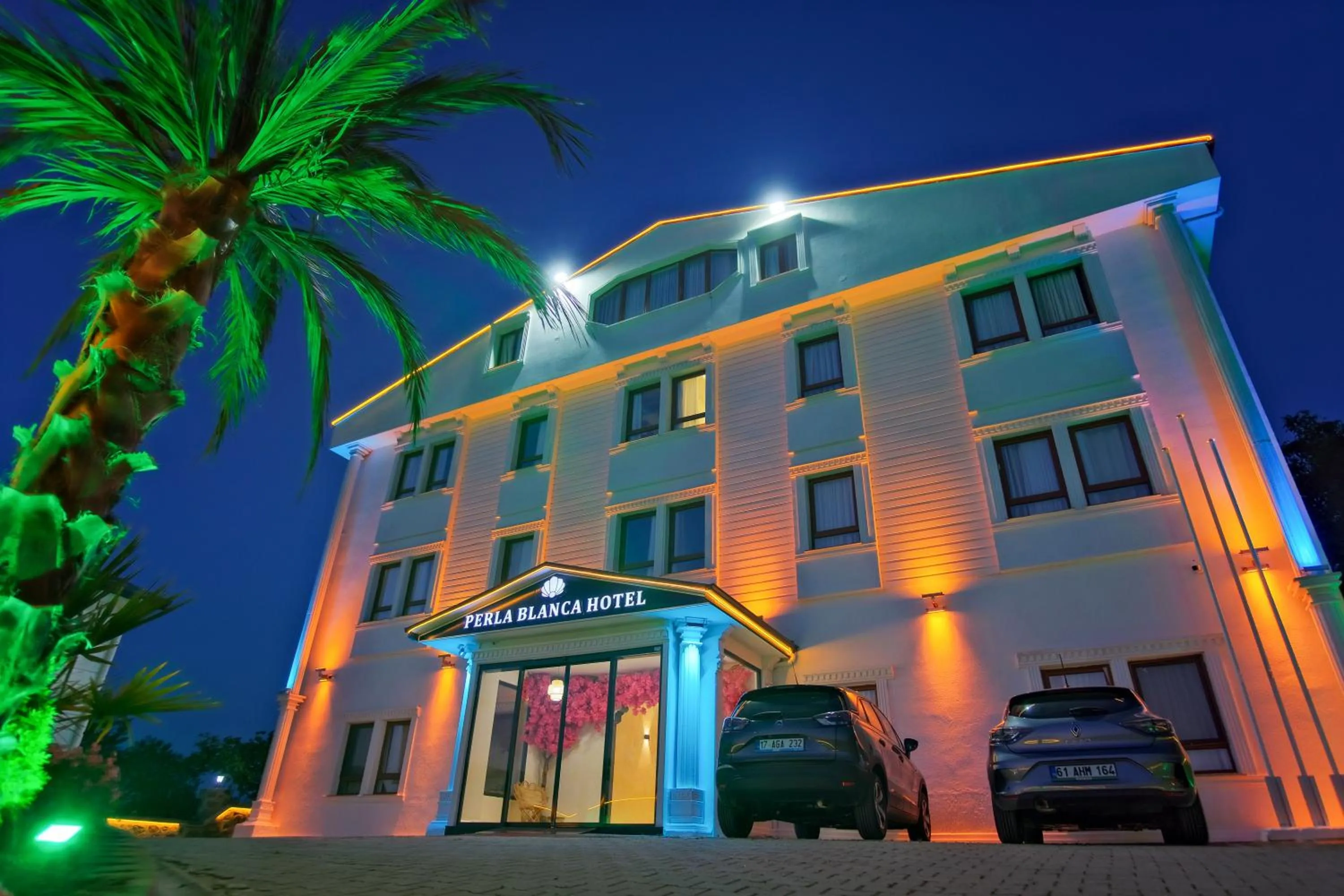 Property building in Perla Blanca Hotel