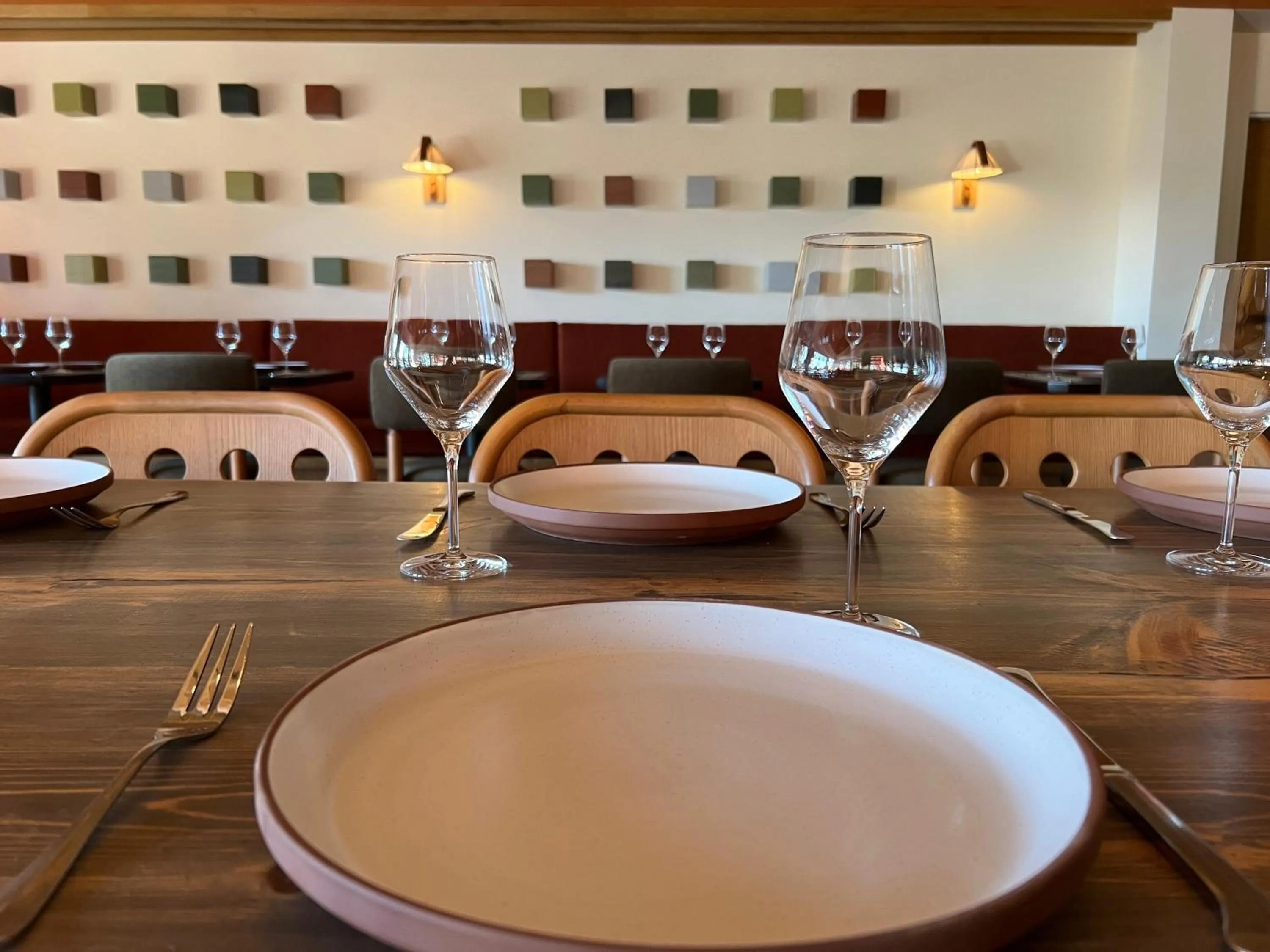 Restaurant/places to eat in Lodge At Marconi