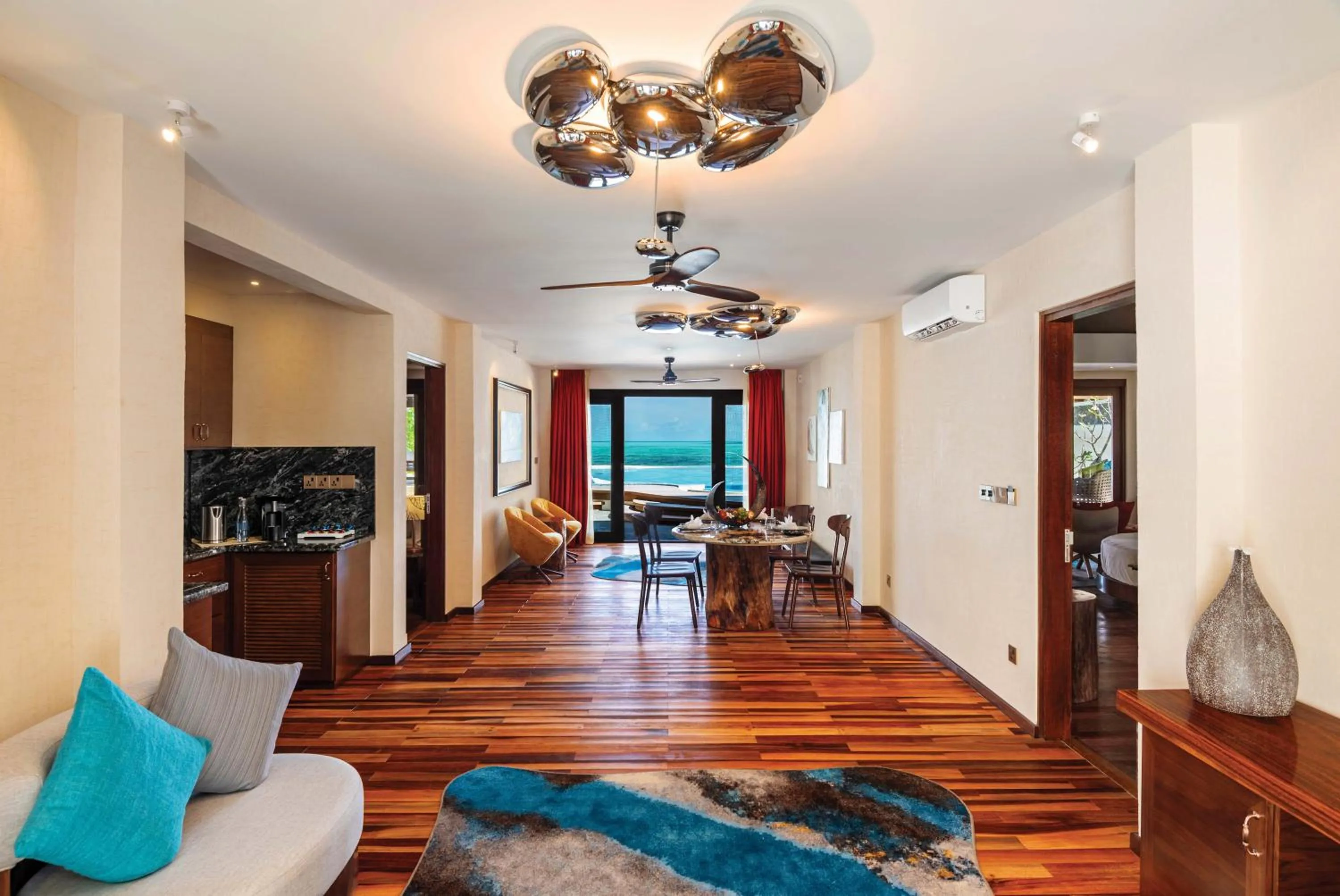 Dining area in Atmosphere Kanifushi - Premium All Inclusive with Free Transfers