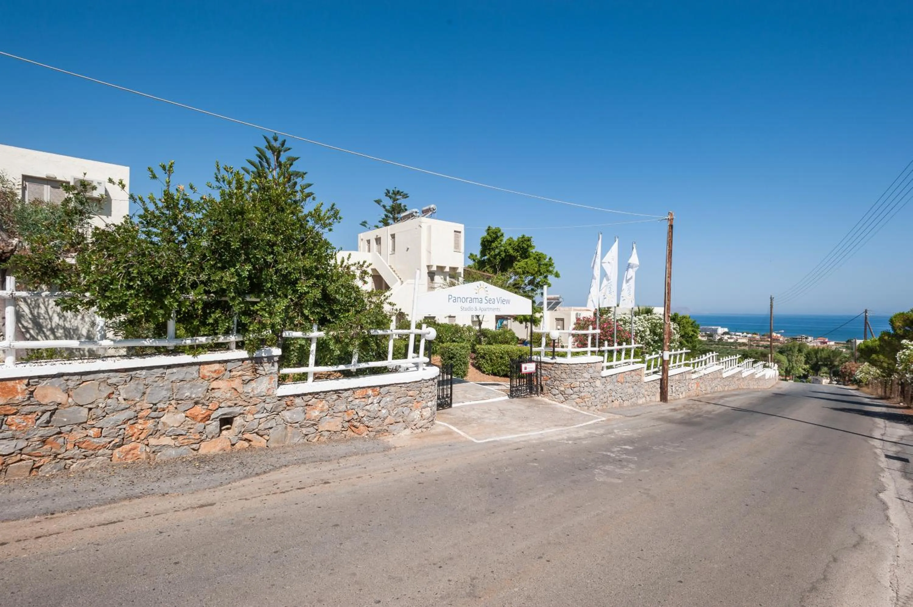 Facade/entrance in Panorama-Seaview Studios & Apartments