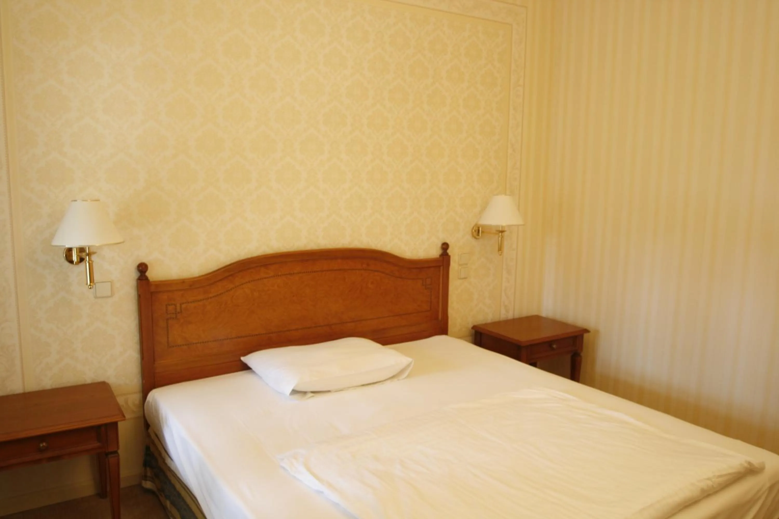 Bed in Rezydencja Willa Park & Restauracja