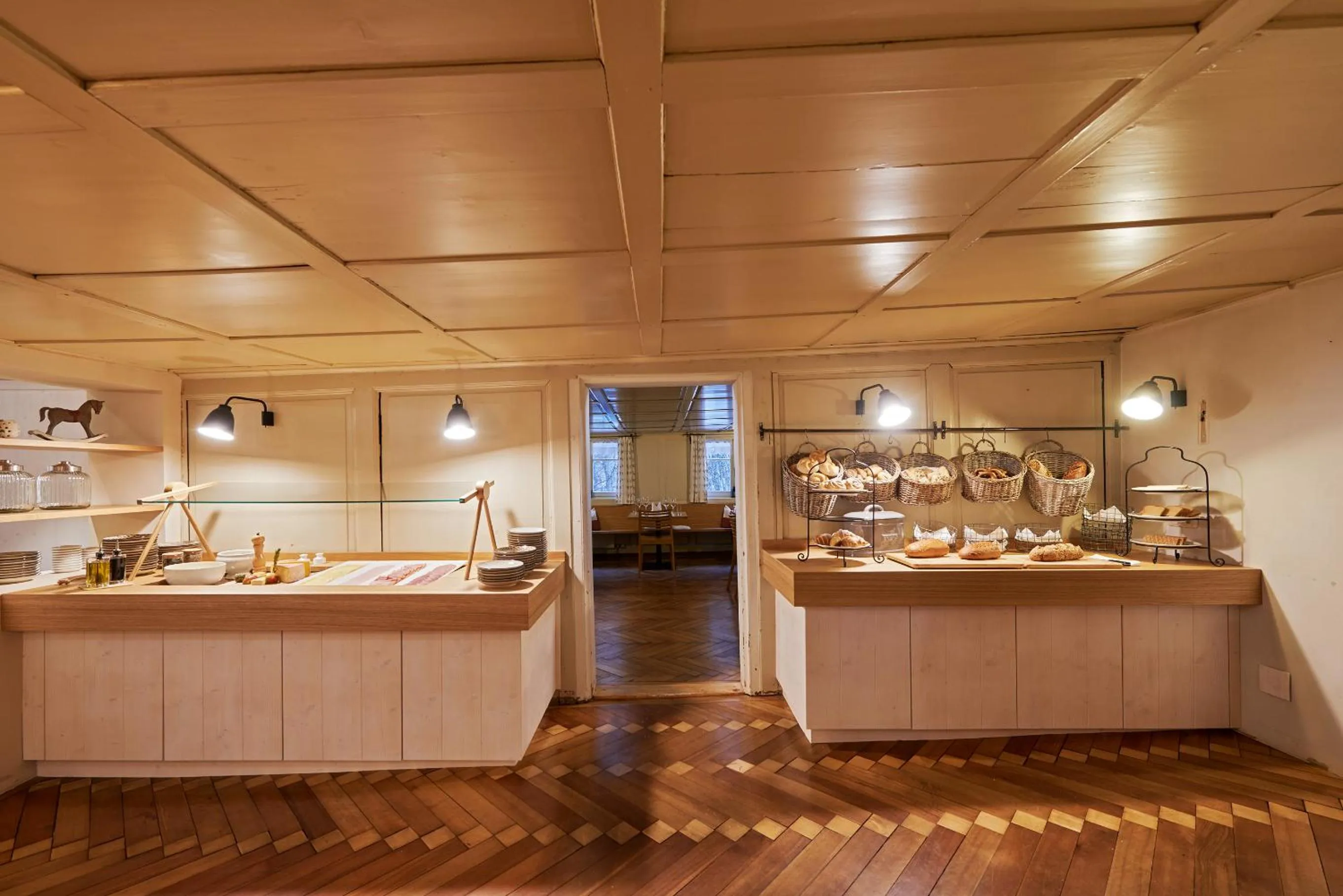 Buffet breakfast in Hotel Rössle