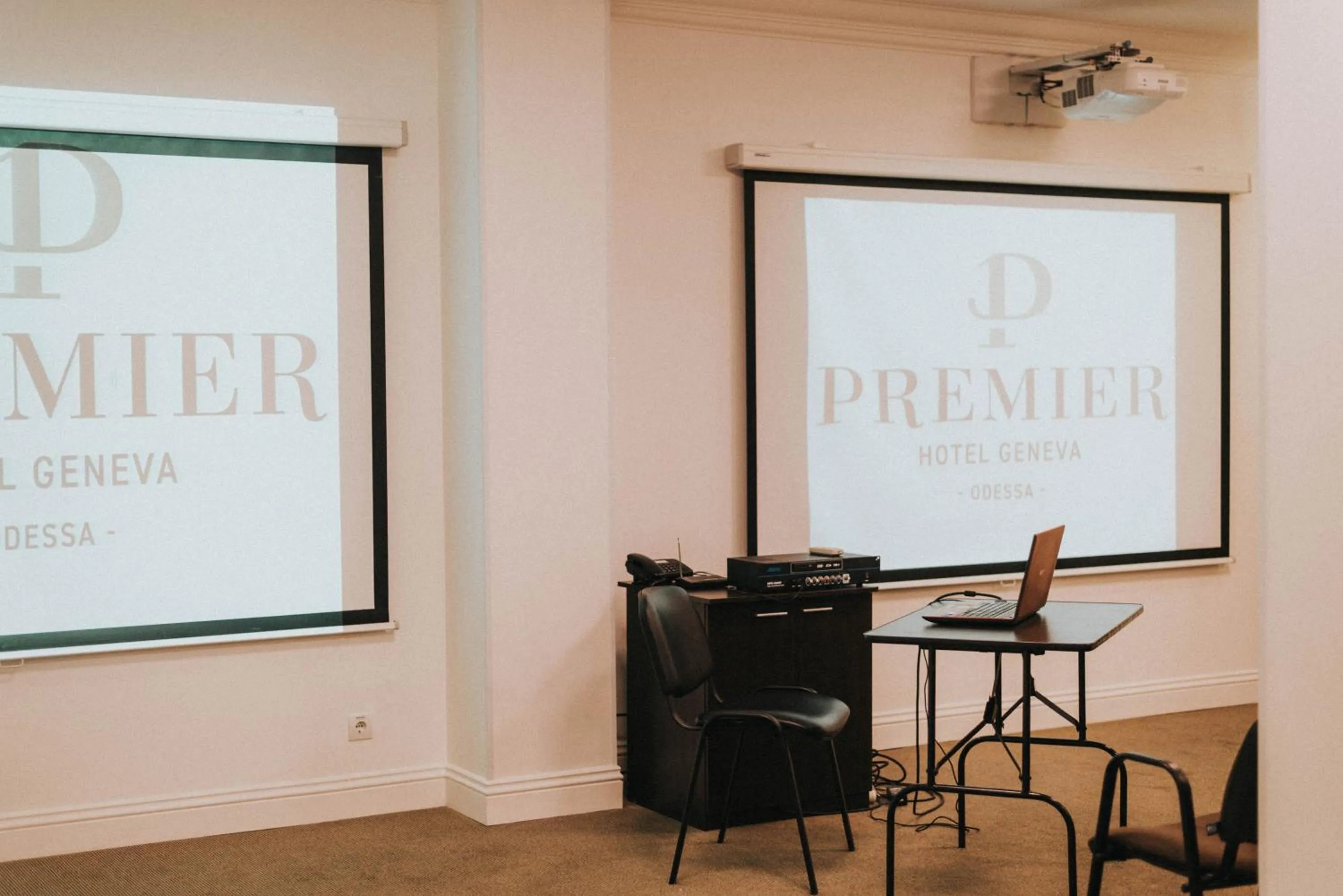 Meeting/conference room in Premier Geneva Hotel