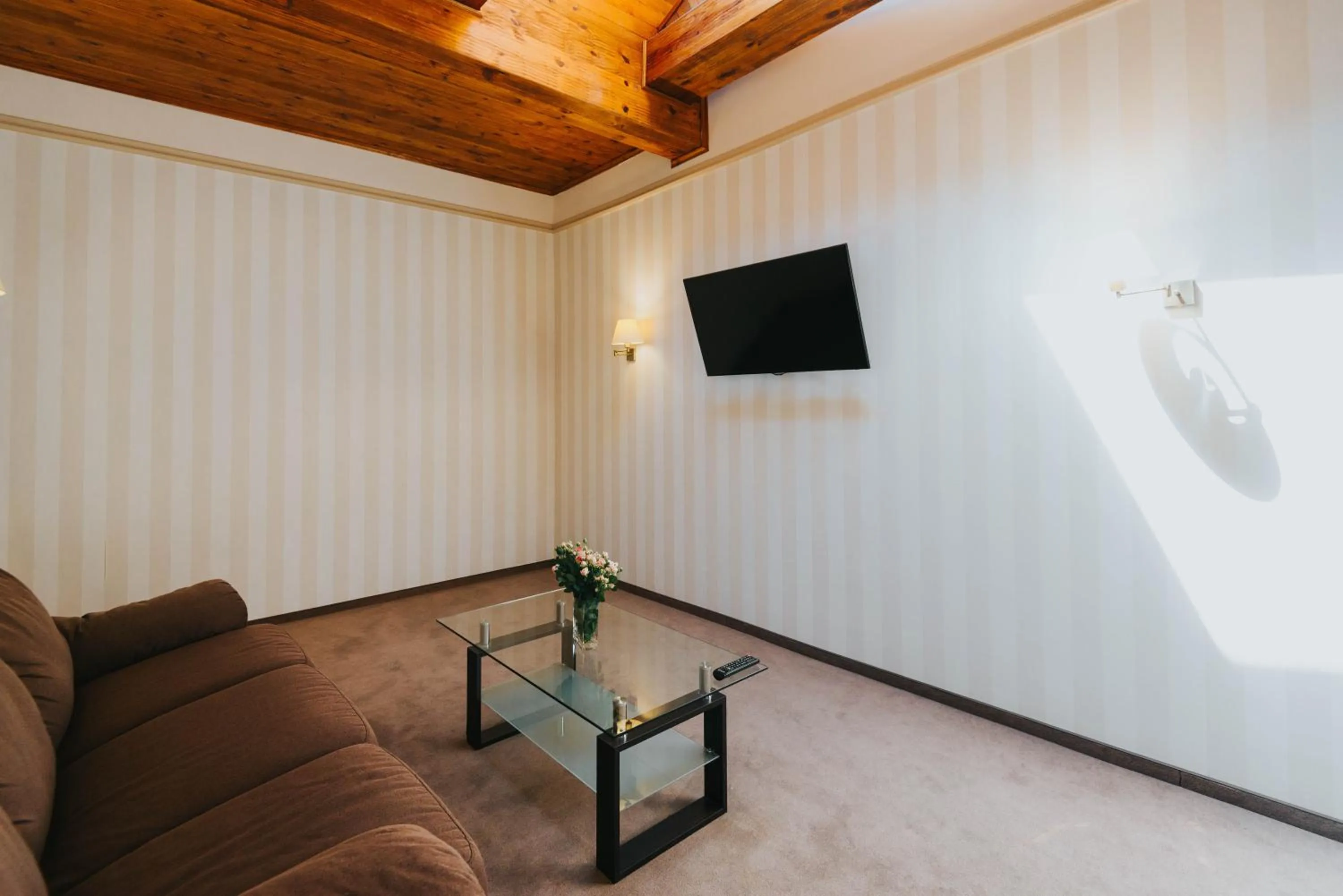 Seating area in Premier Geneva Hotel