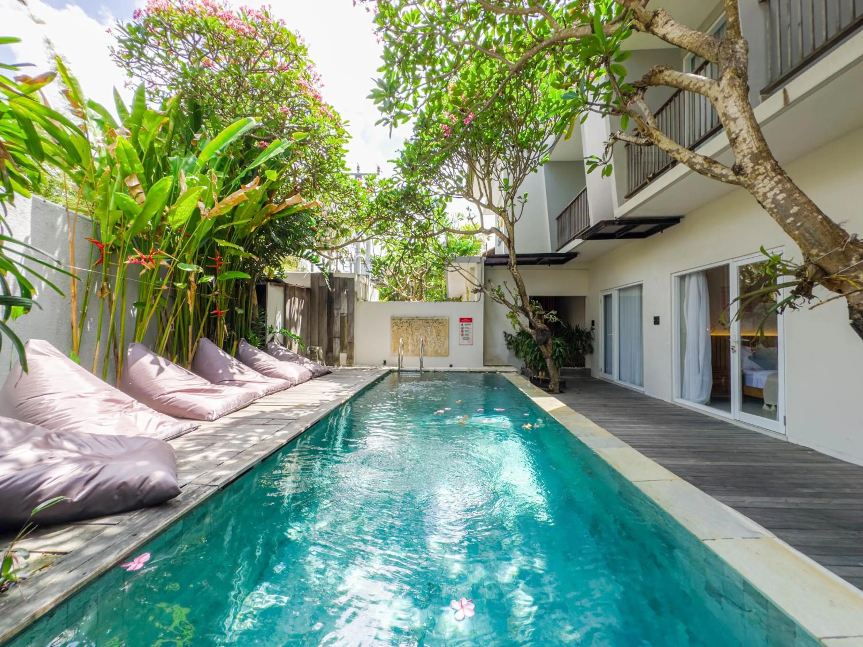 Swimming pool in Hola Seminyak