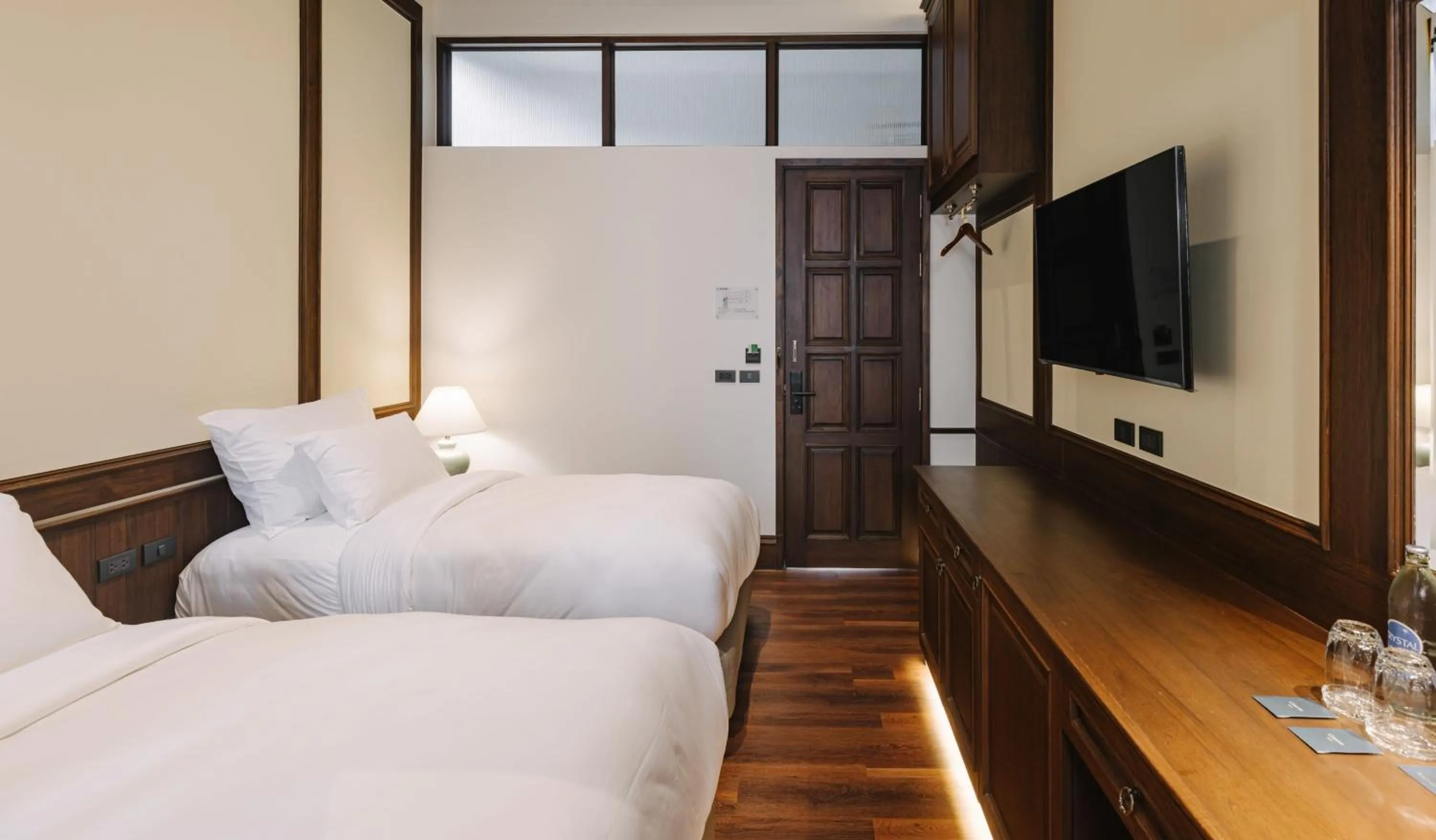 Bedroom, Bed in Coucou Hotel