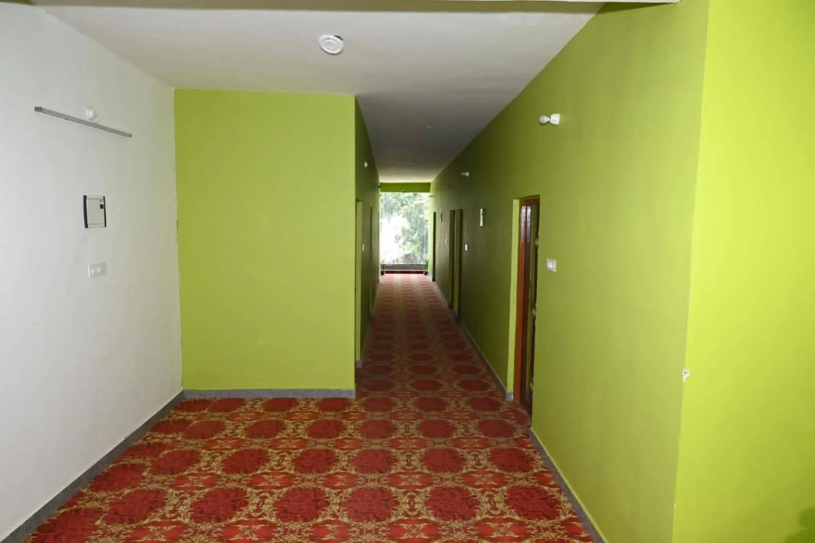 Lobby or reception in Hotel O The Glide Inn Hotel & Restaurant