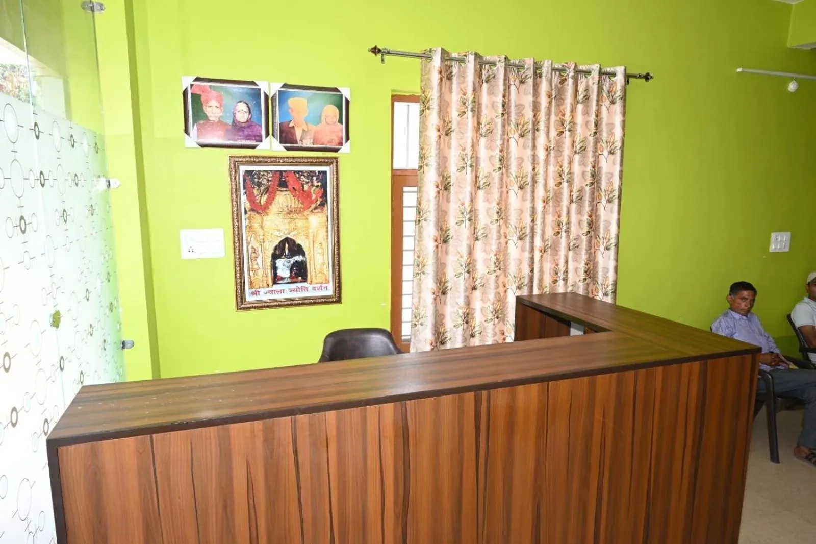 Lobby or reception in Hotel O The Glide Inn Hotel & Restaurant