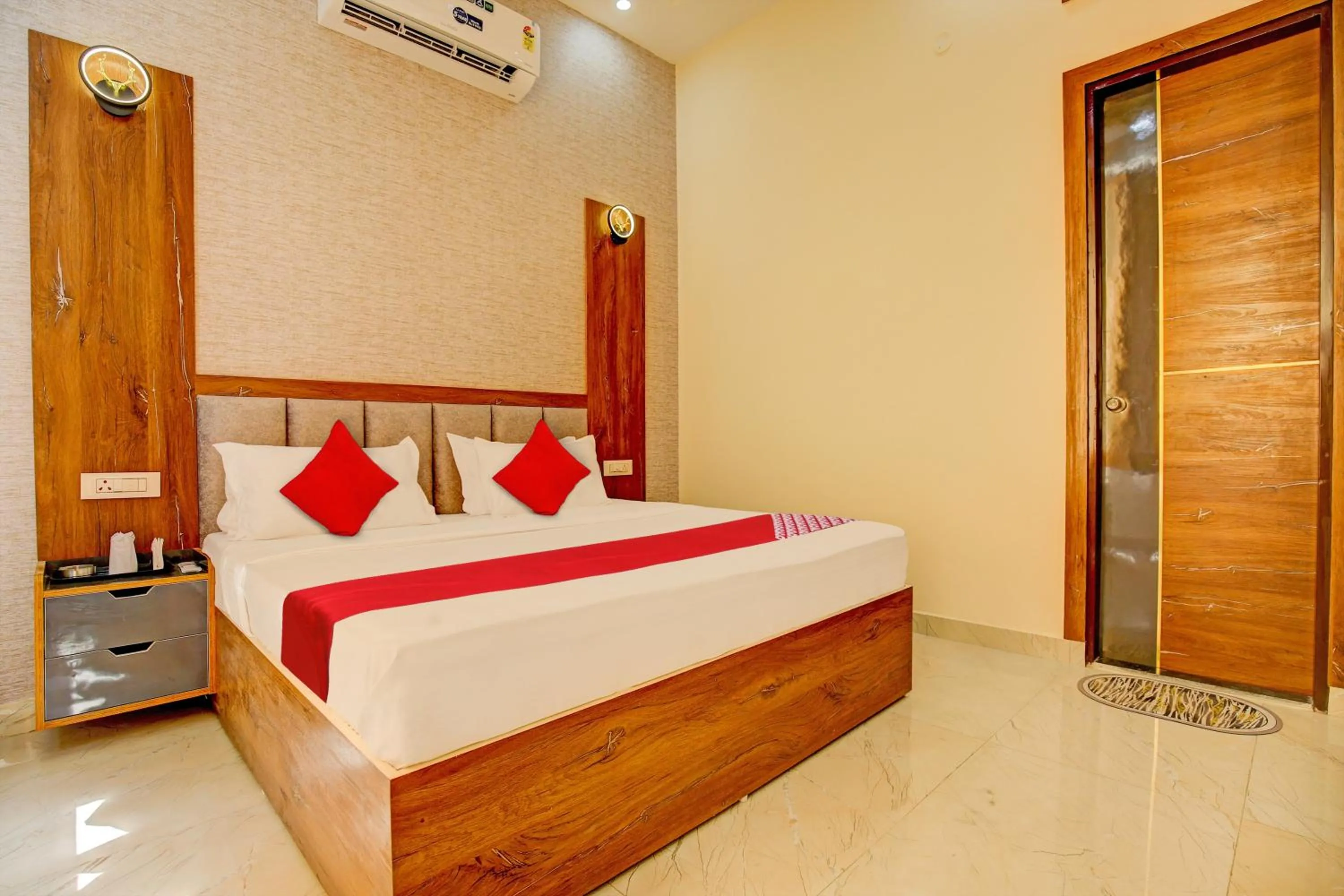 Bedroom, Bed in Super Hotel O Elista