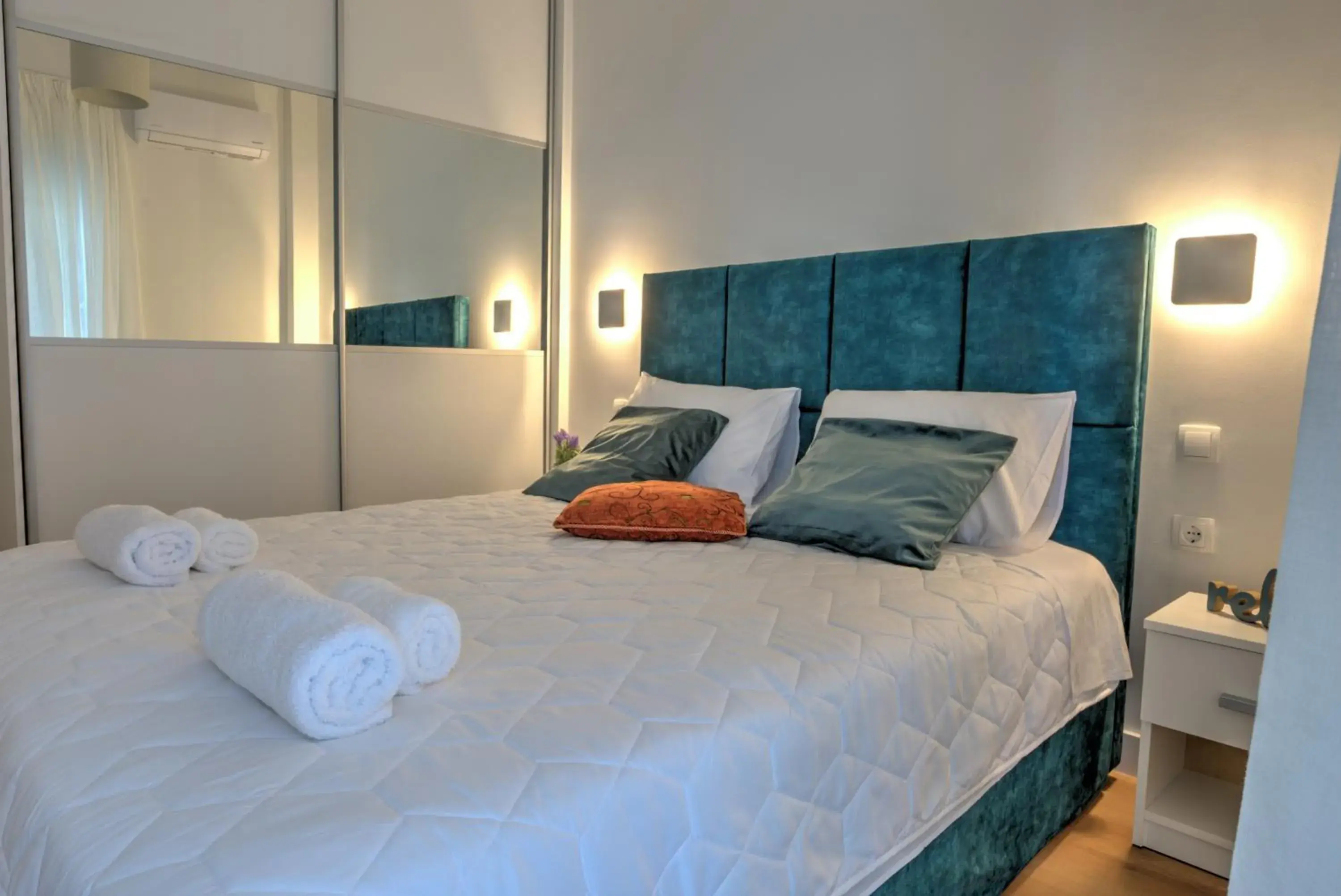 One-Bedroom Apartment in The Cosy luxurious Seaside Apartment One-Bedroom Apartment in The Cosy luxurious Seaside Apartment