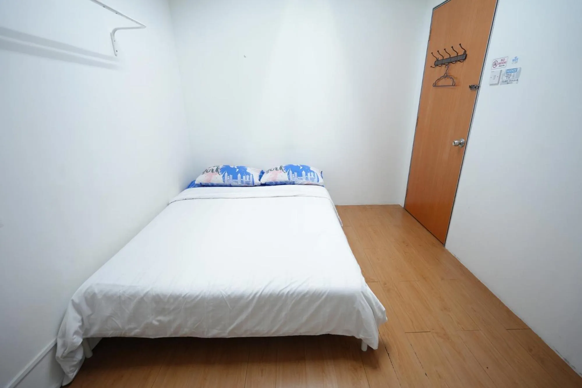 Bed in Aimelia guest house