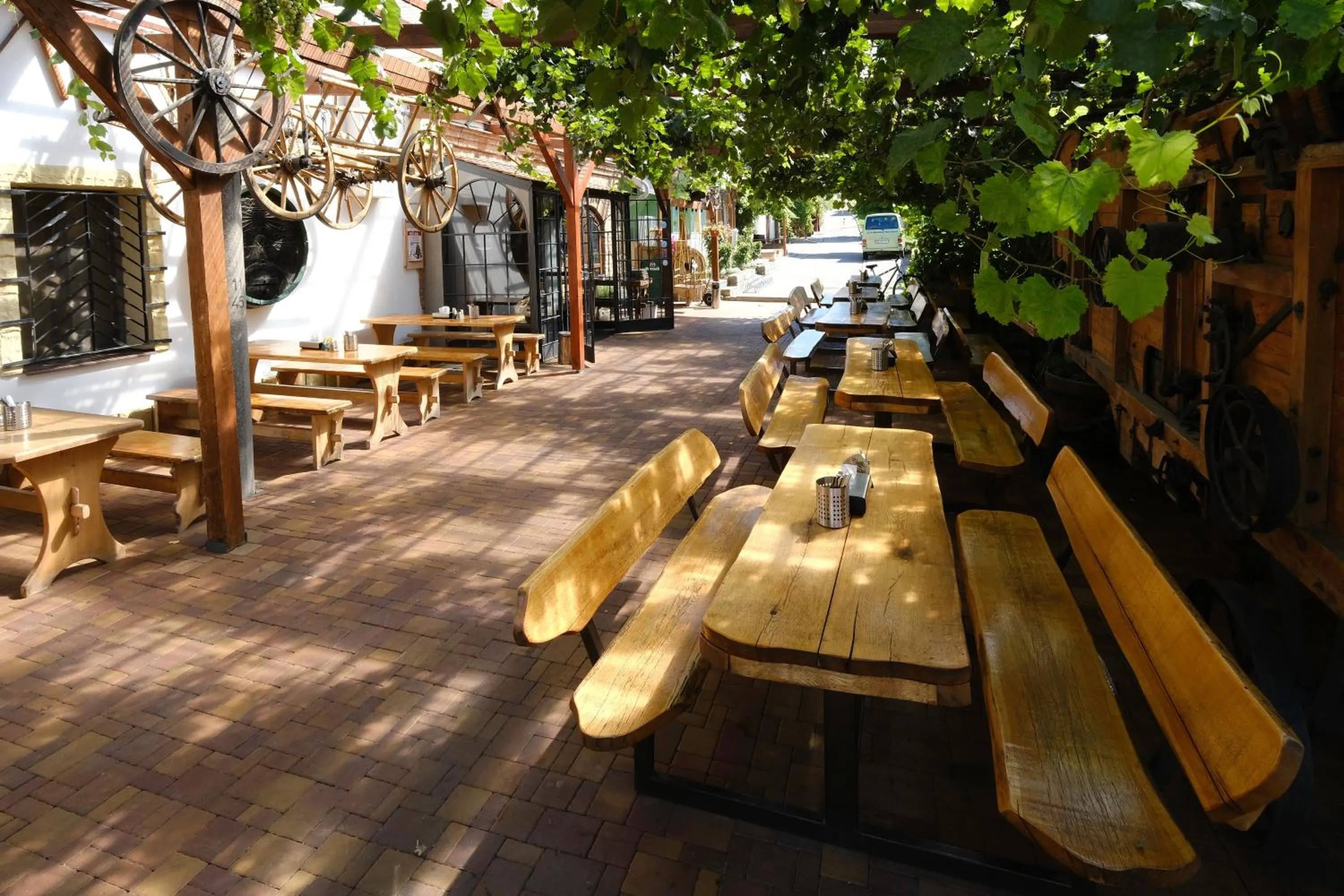 Facade/entrance in Hotel Rustikal Hustopeče - Vinný ráj s chutěmi jižní Moravy
