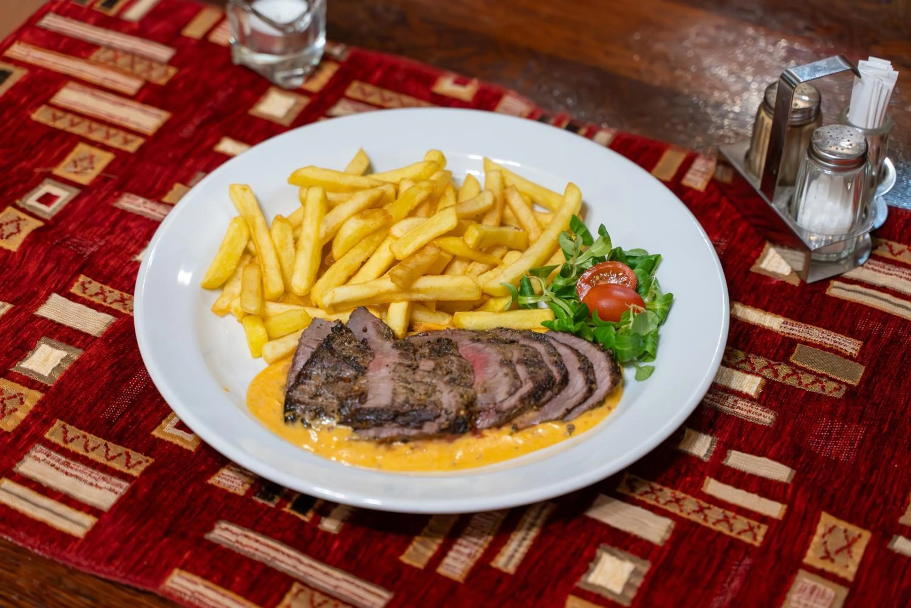 Hotel Rustikal Hustopeče - Vinný ráj s chutěmi jižní Moravy