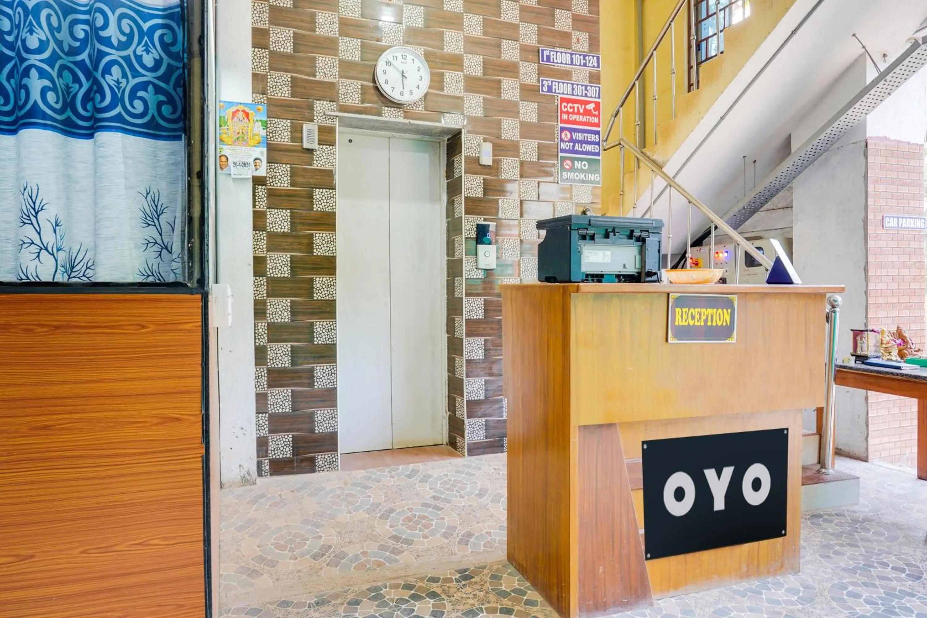 Lobby or reception in Hotel O Sharmila Guest House