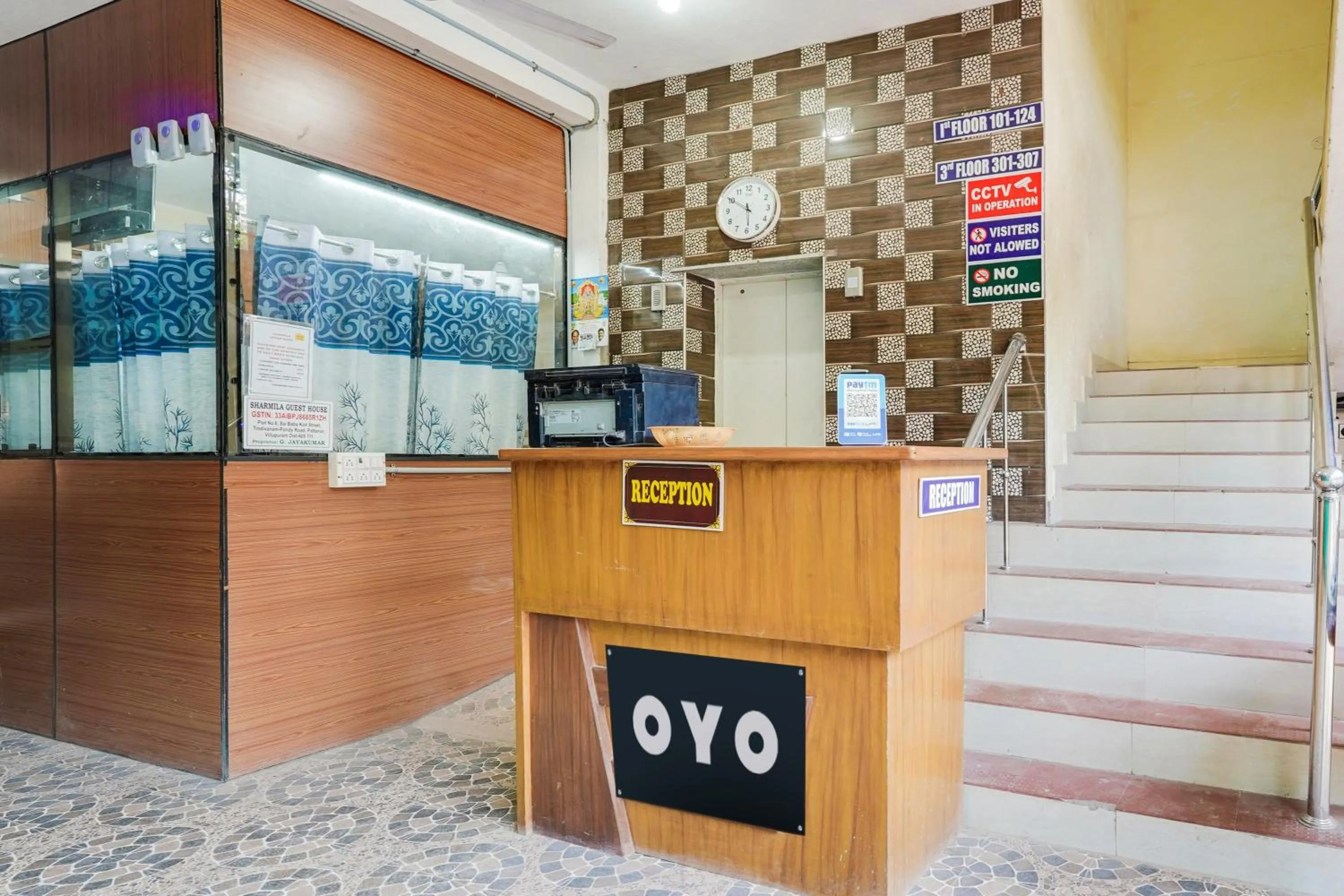 Lobby or reception in Hotel O Sharmila Guest House