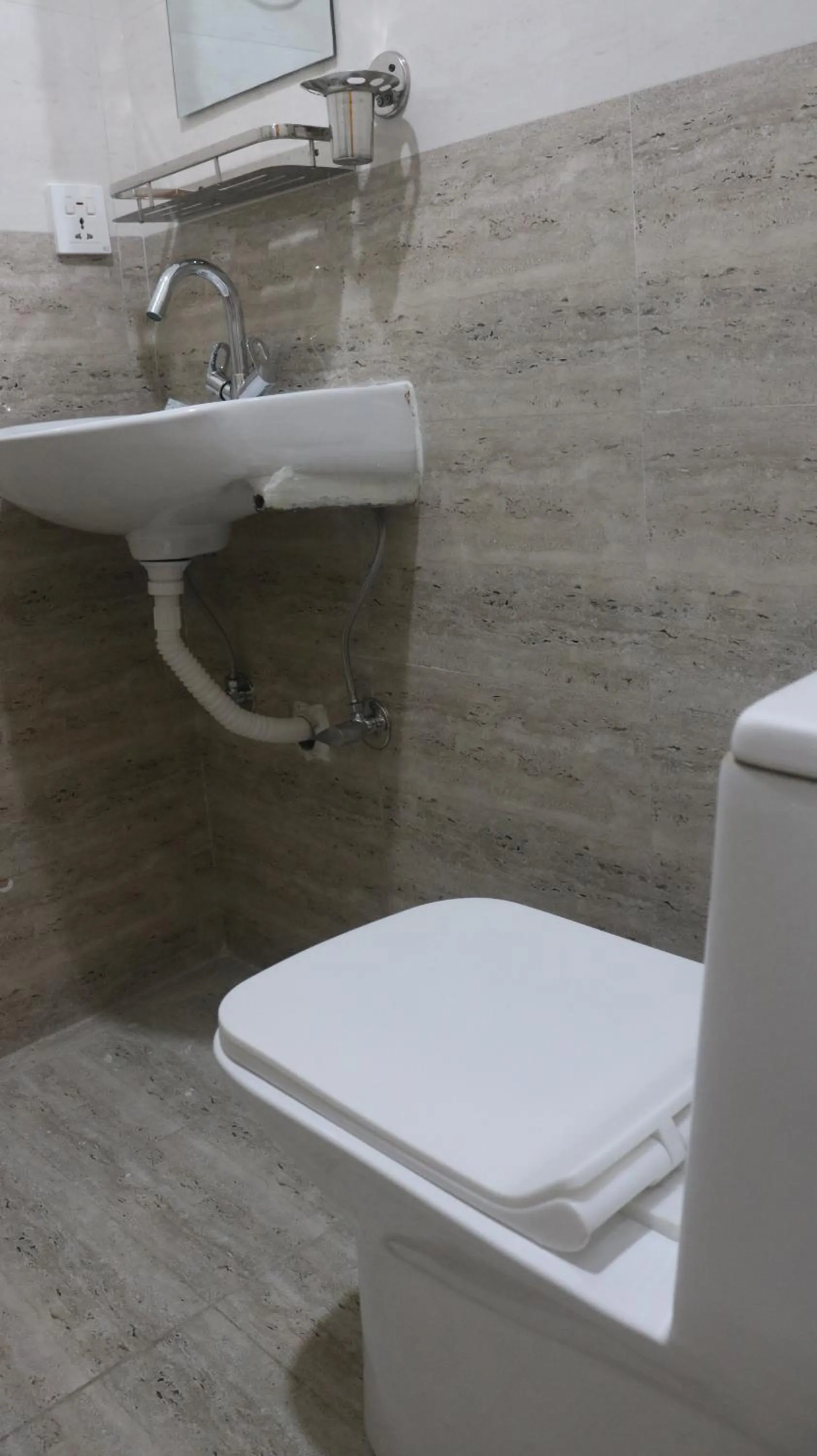 Toilet in Nepalaya Home Hostel