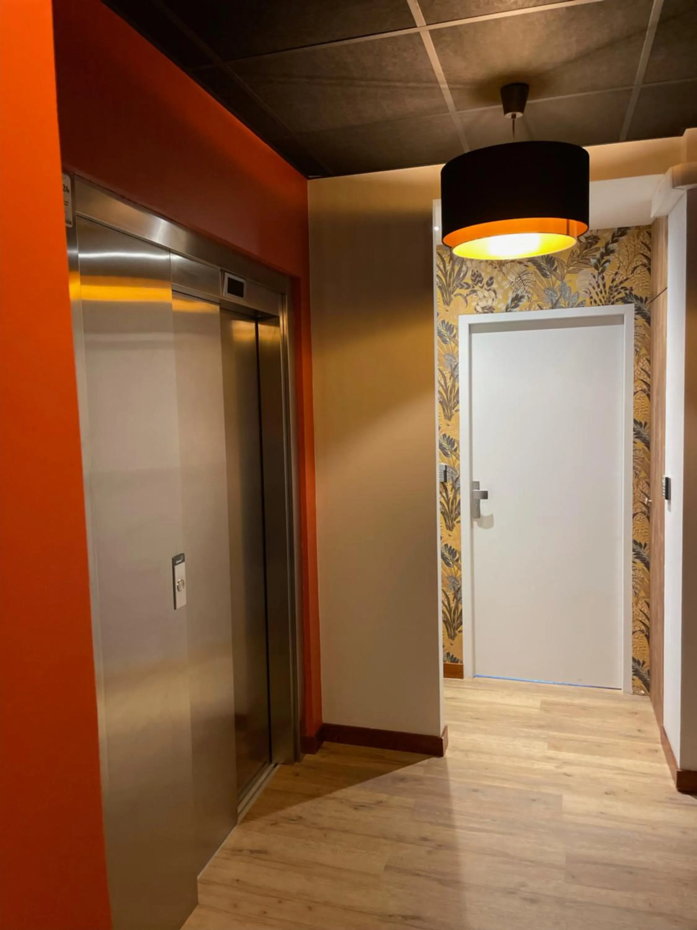 elevator in Smart Appart Le Havre 97