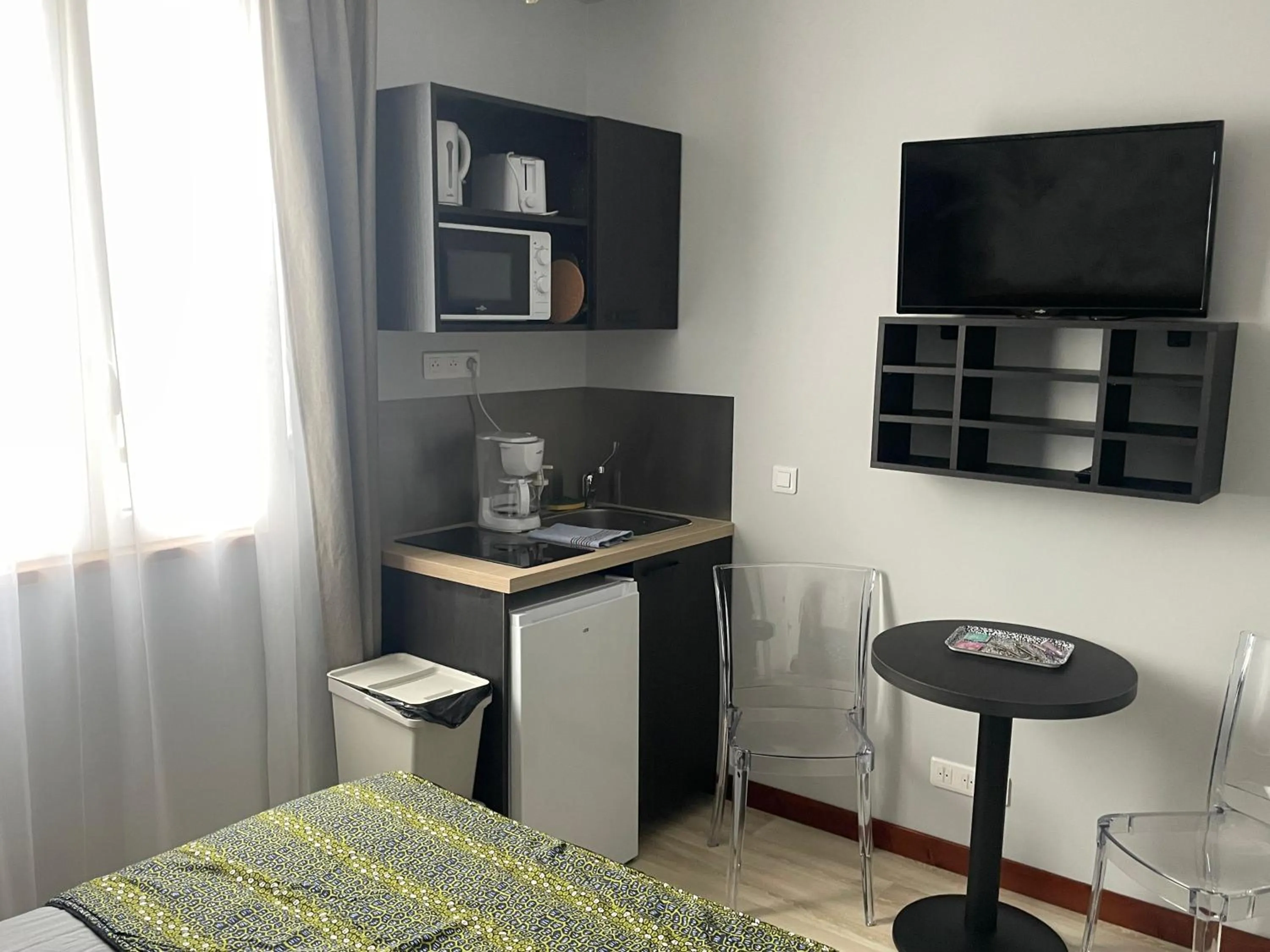 Kitchen or kitchenette in Smart Appart Le Havre 97