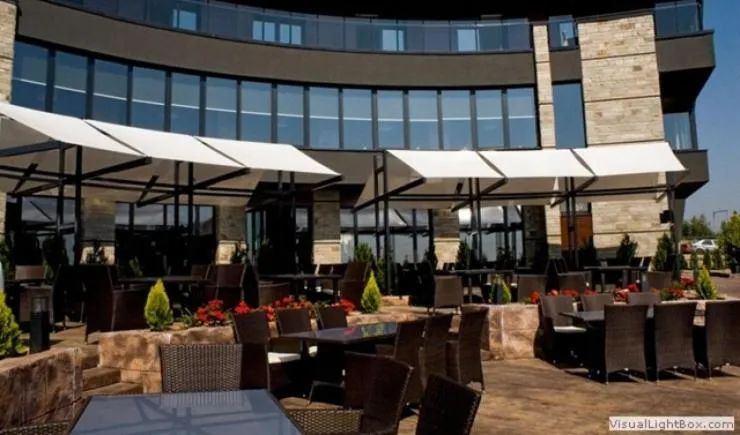 Area and facilities in Face Hotel