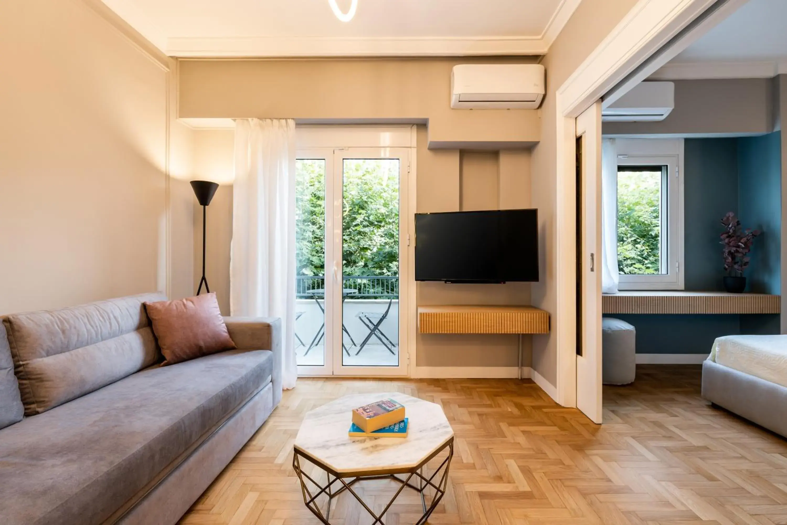 One-Bedroom Apartment in Frinichou 18 by Athens Concept Residences One-Bedroom Apartment in Frinichou 18 by Athens Concept Residences