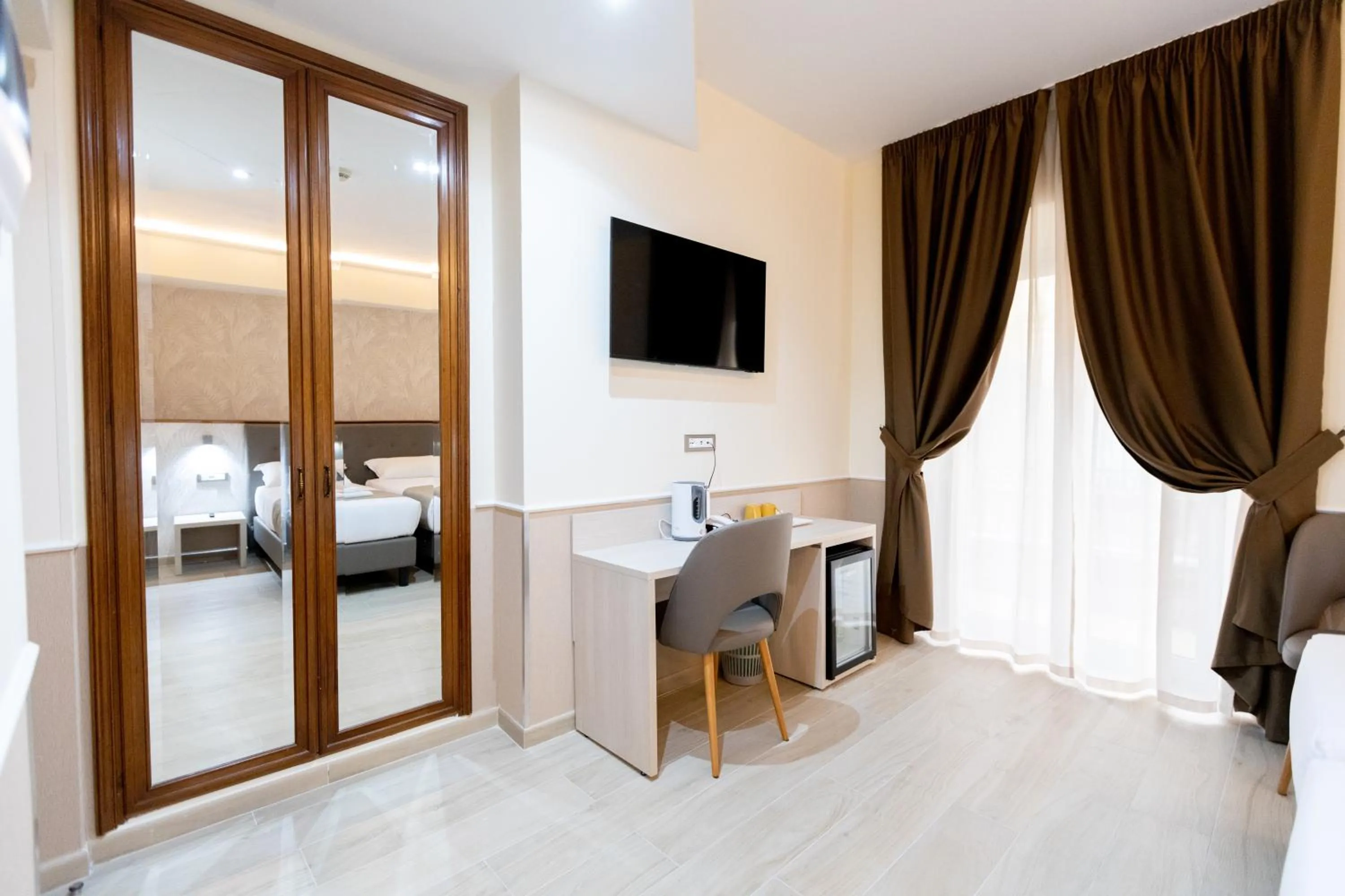 Bed in Hotel Maximus