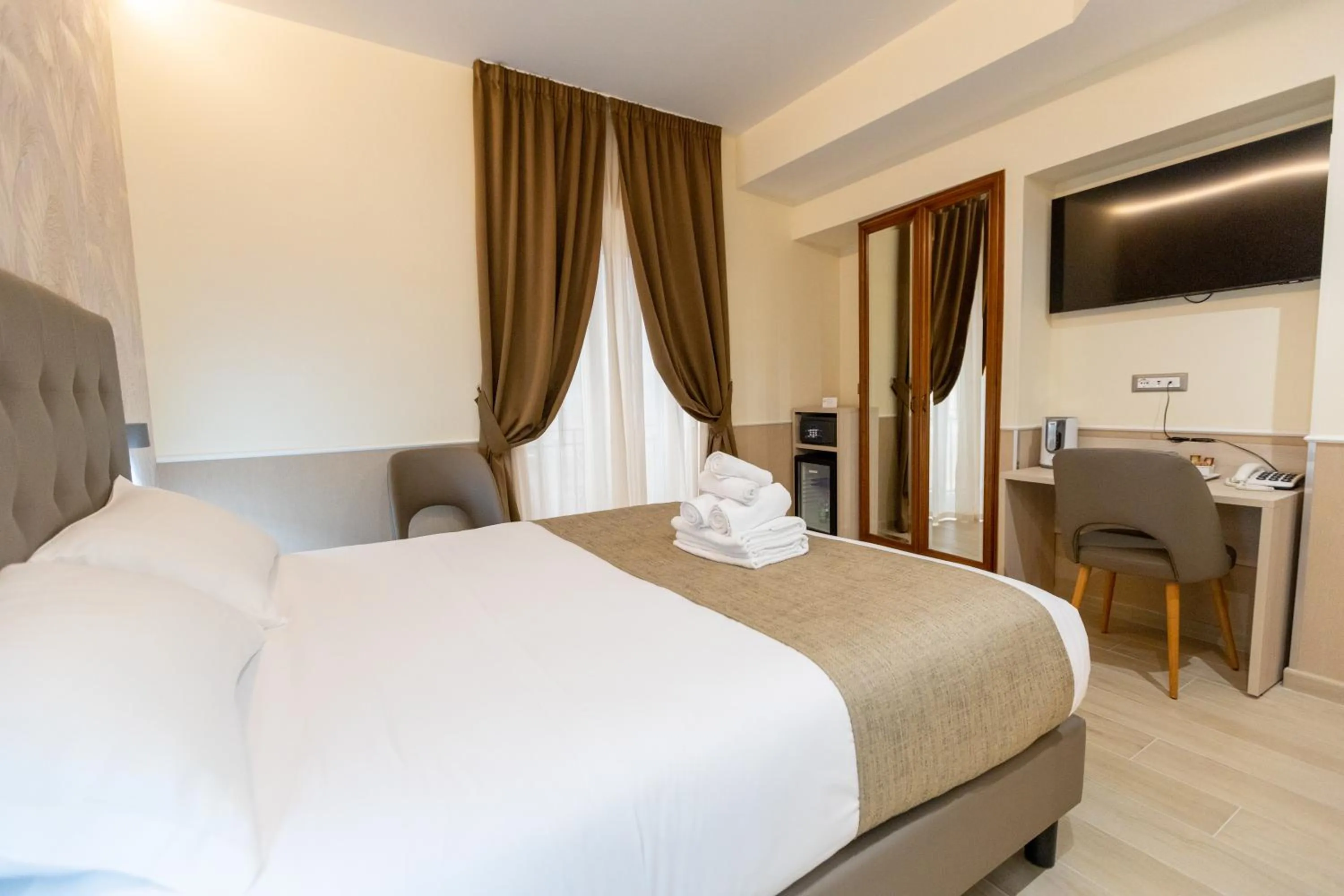 Bed in Hotel Maximus