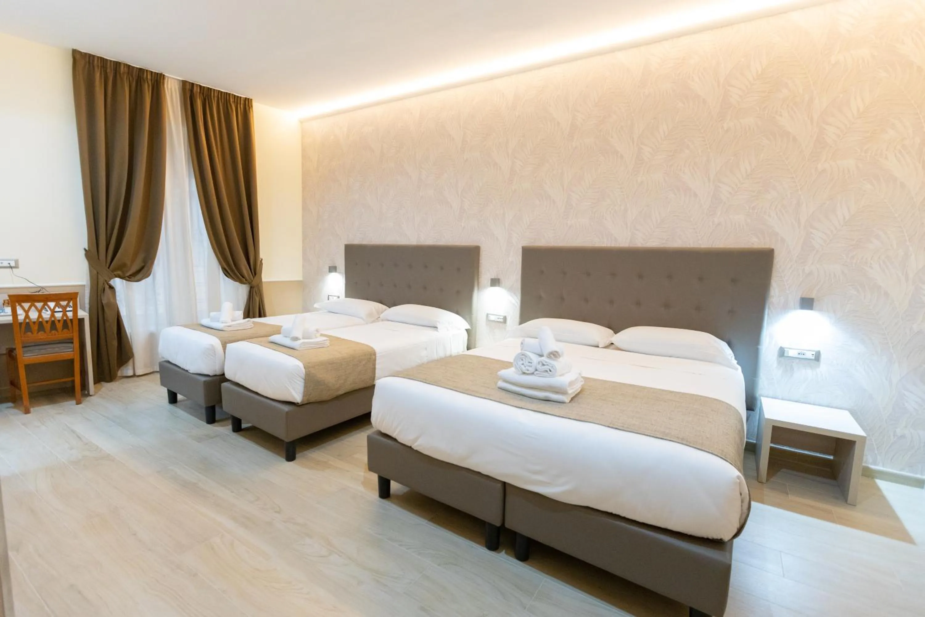 Bed in Hotel Maximus