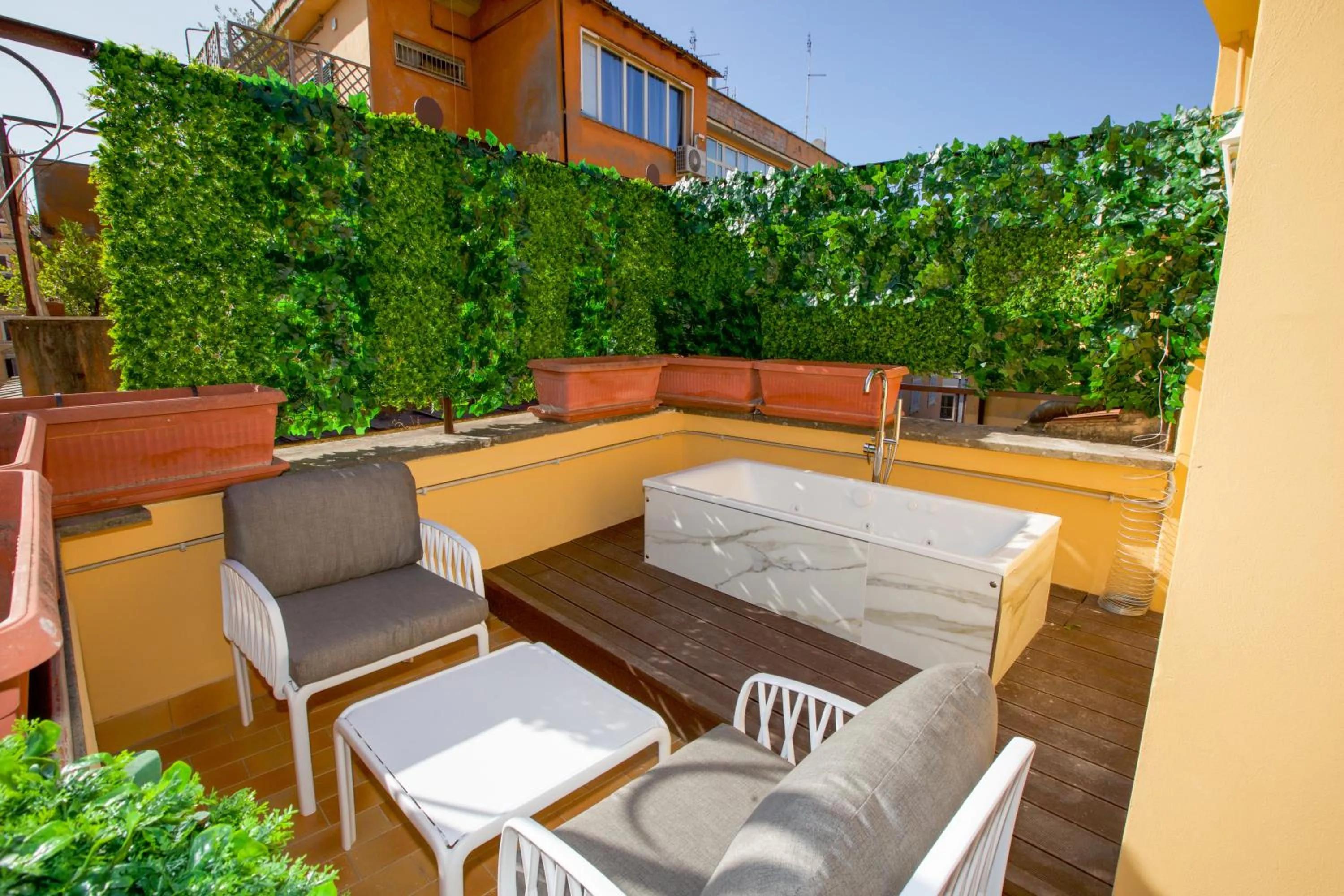 Patio in Hotel Maximus