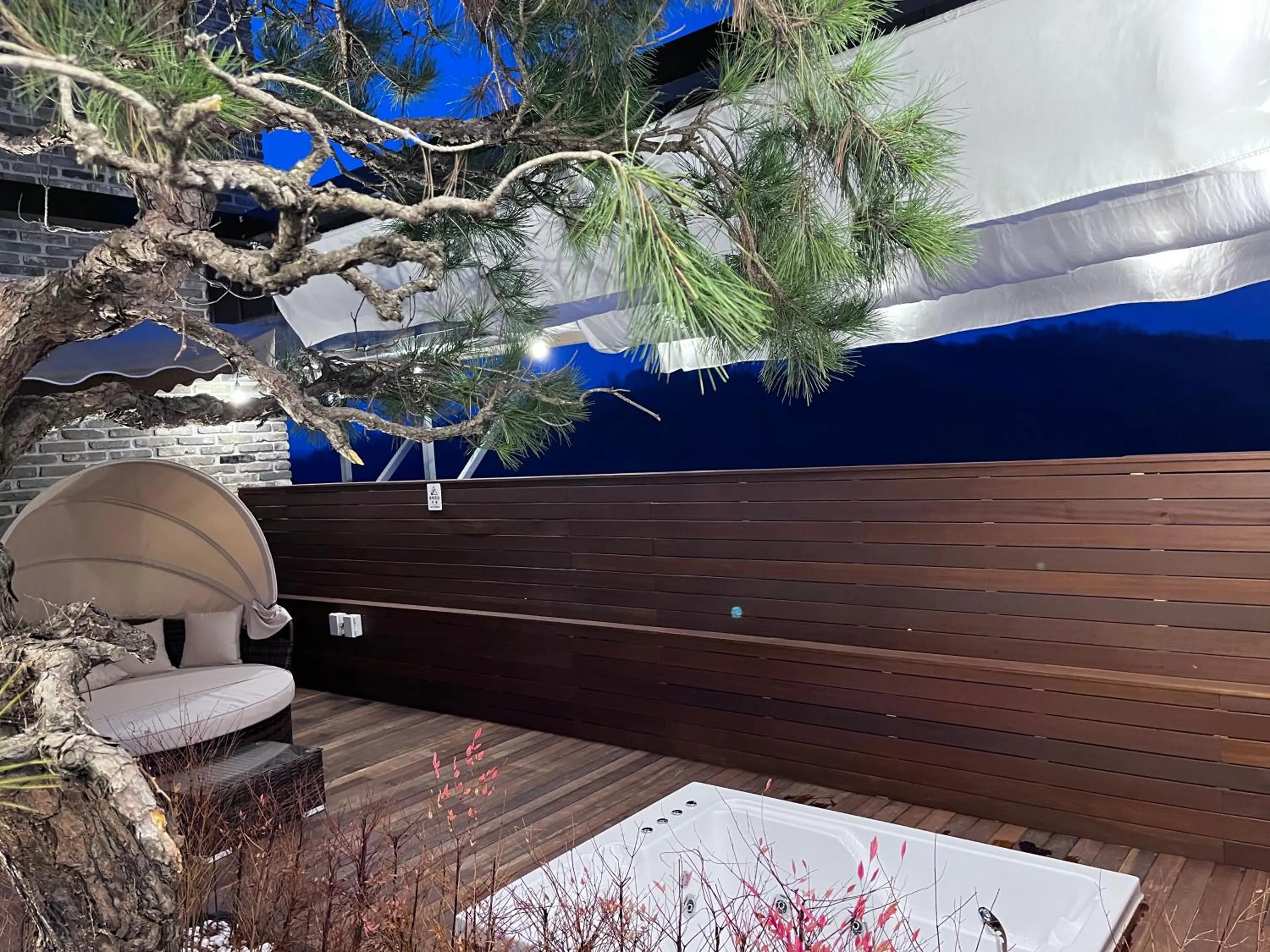 Hot Tub in Jeonju Jazz Around Hotel