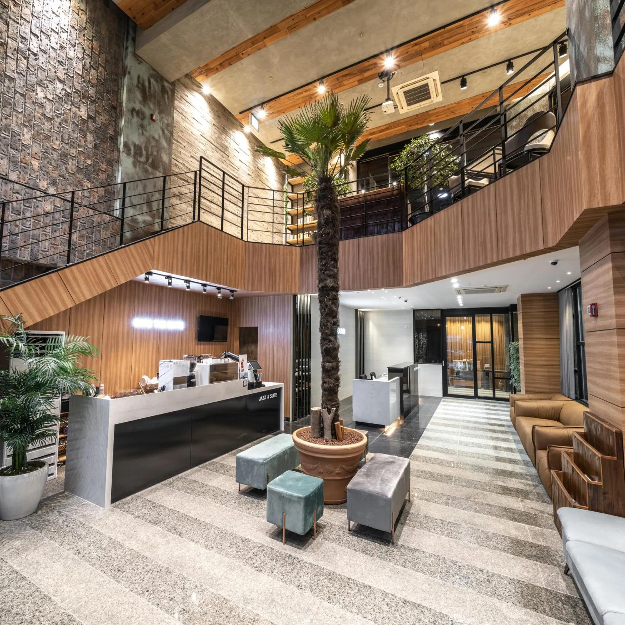 Lobby or reception in Jeonju Jazz Around Hotel