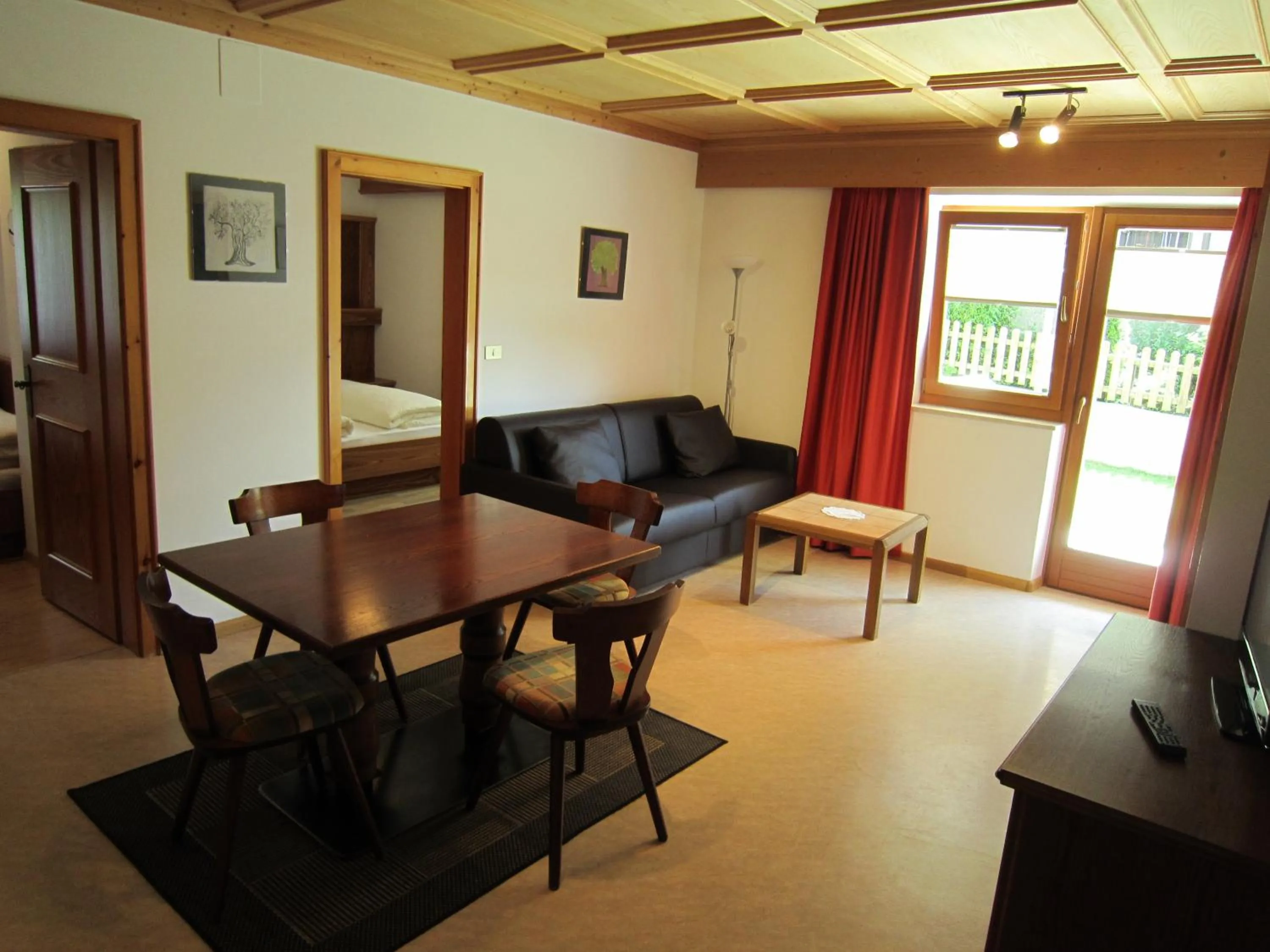 Photo of the whole room in Aparthotel Garni Haus Hubertus