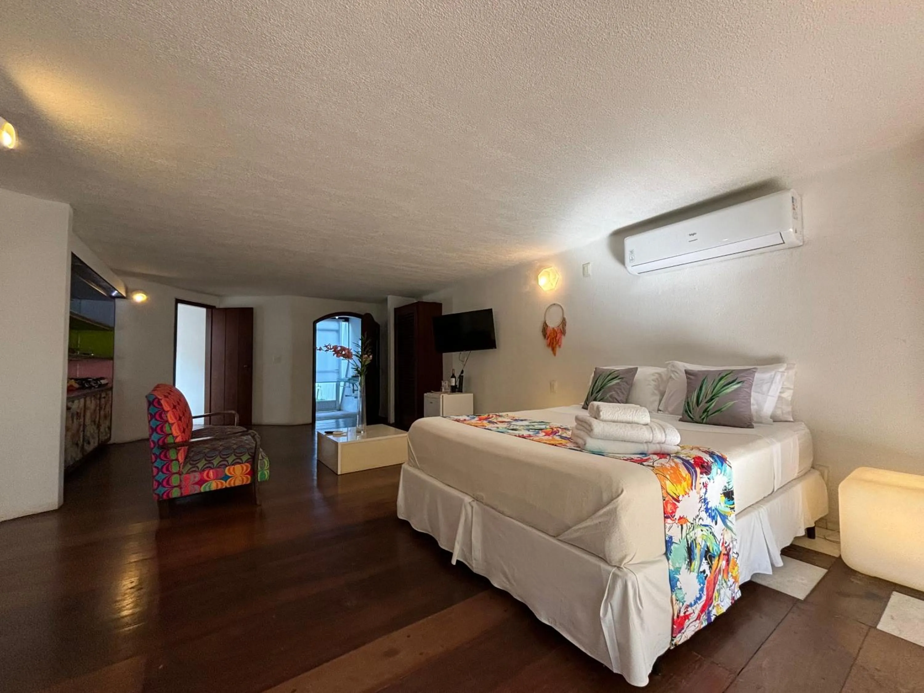 TV and multimedia, Bed in Les Jardins de Rio Boutique Hotel