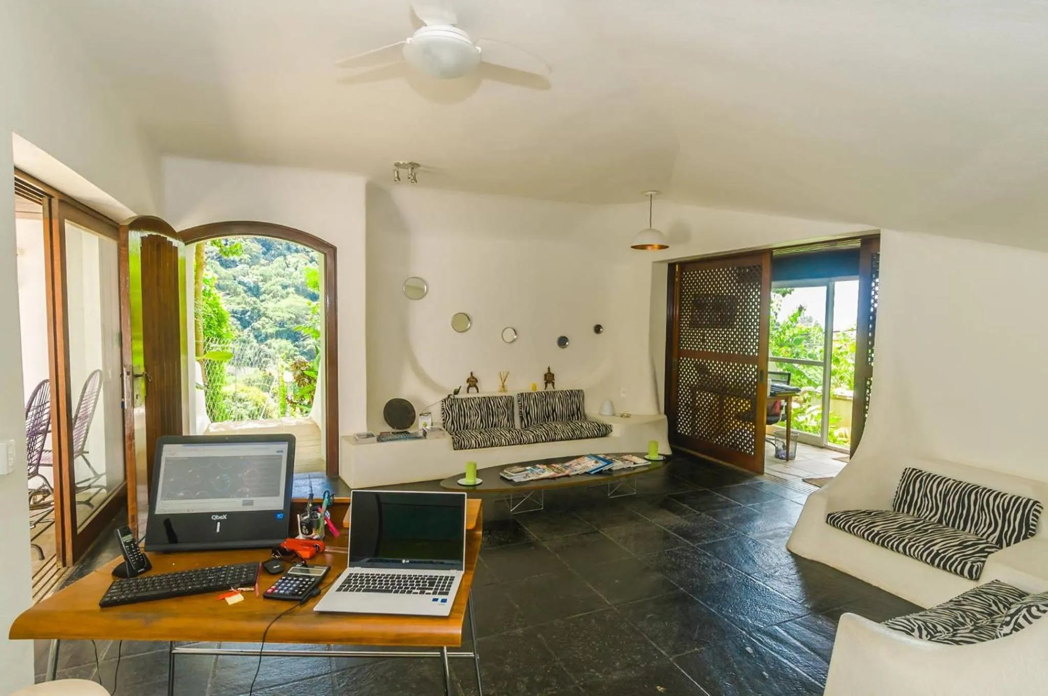 Lobby or reception in Les Jardins de Rio Boutique Hotel