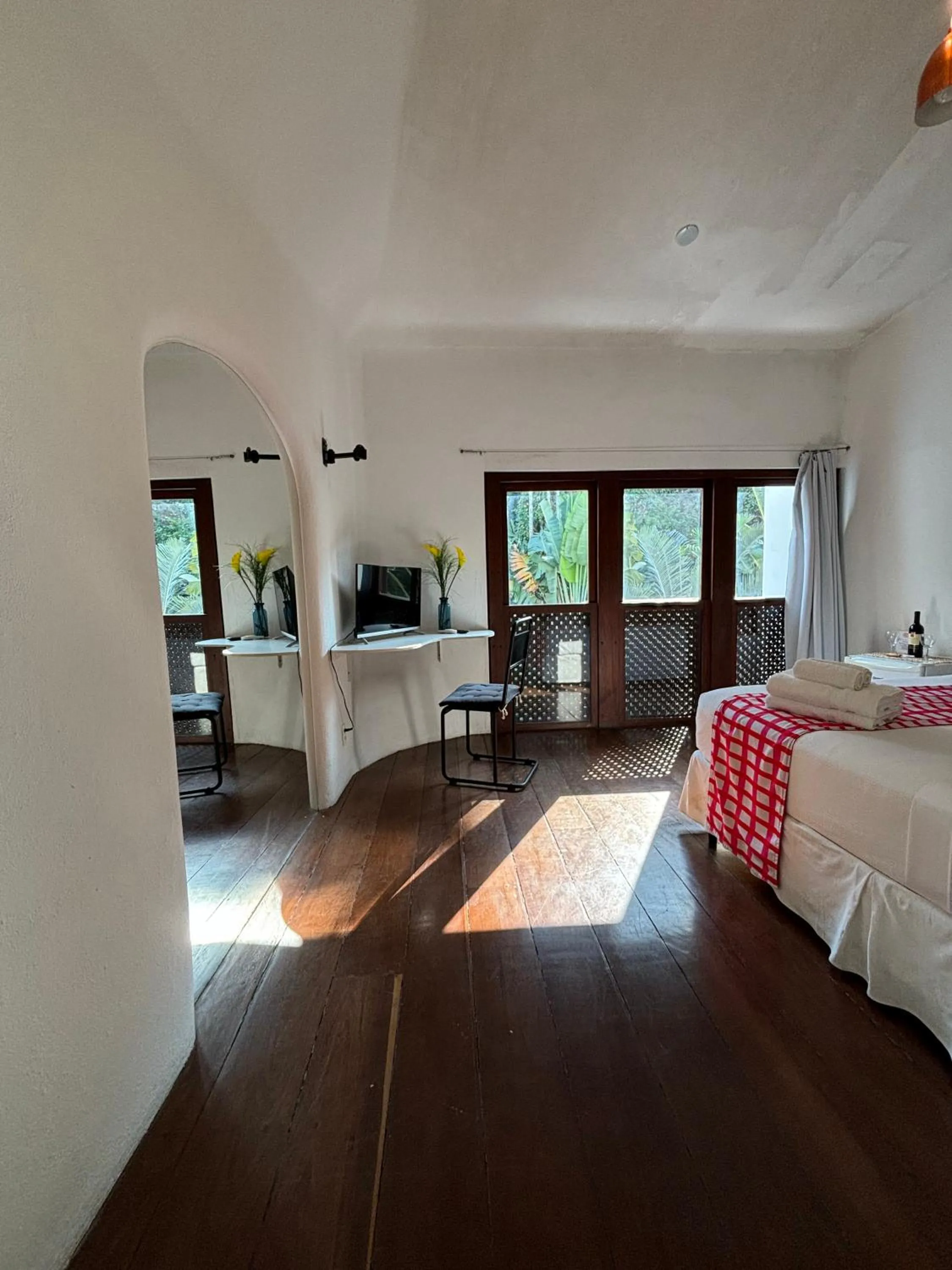 Photo of the whole room, Bed in Les Jardins de Rio Boutique Hotel