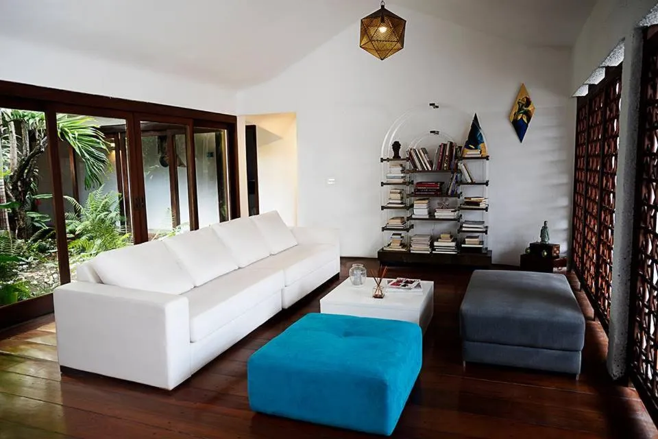 Library in Les Jardins de Rio Boutique Hotel