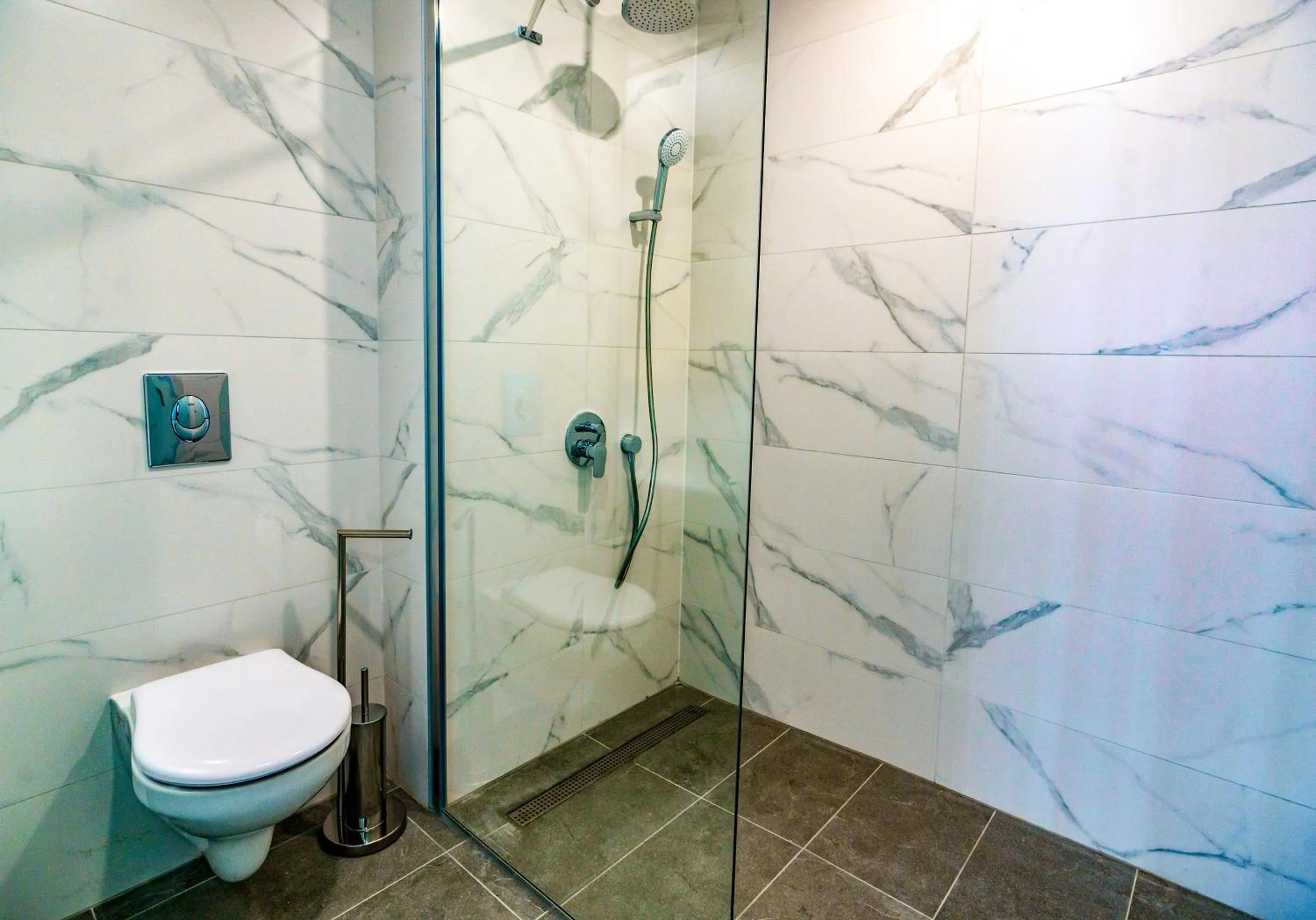 Shower in B1 City Hotel