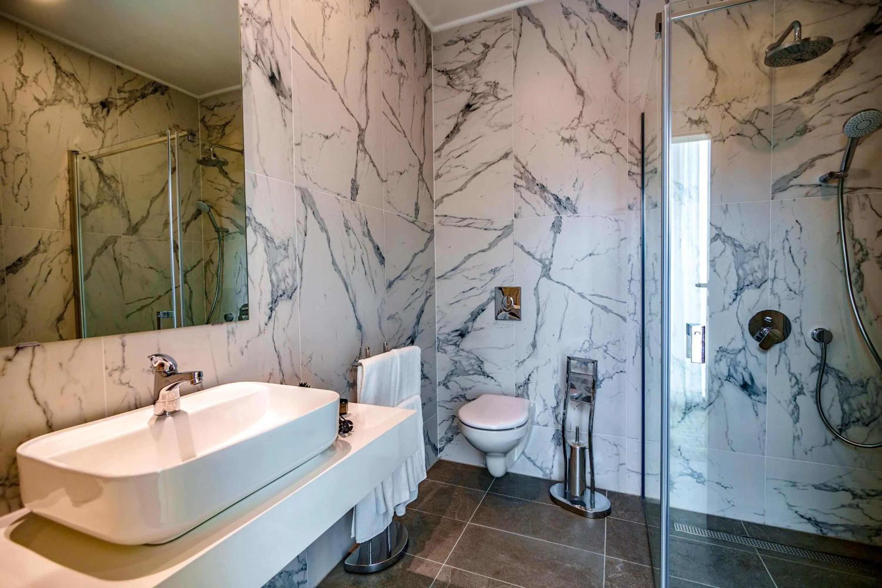 Shower in B1 City Hotel