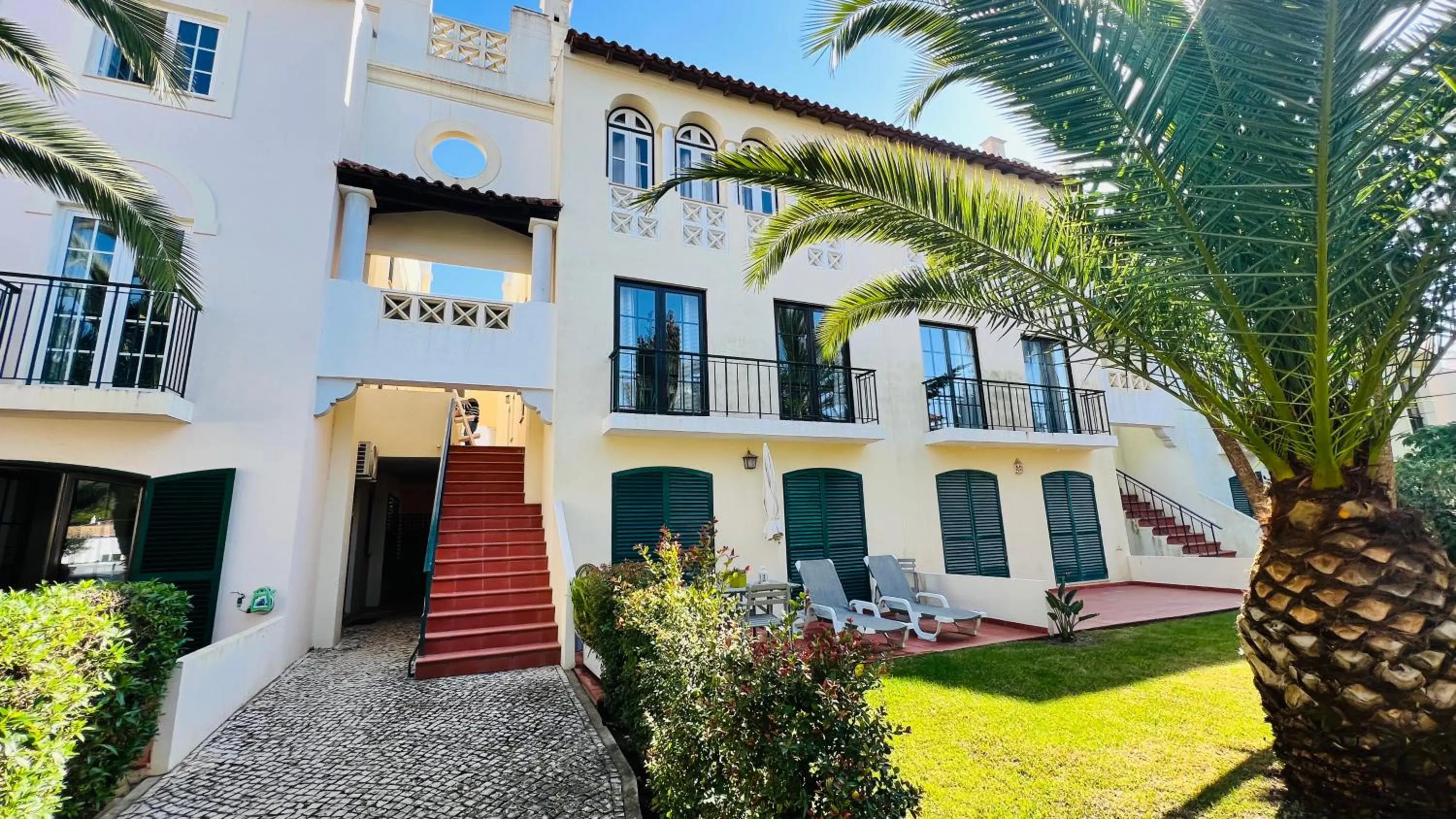 Charmoso T2 triplex com rooftop no Old Village, Vilamoura