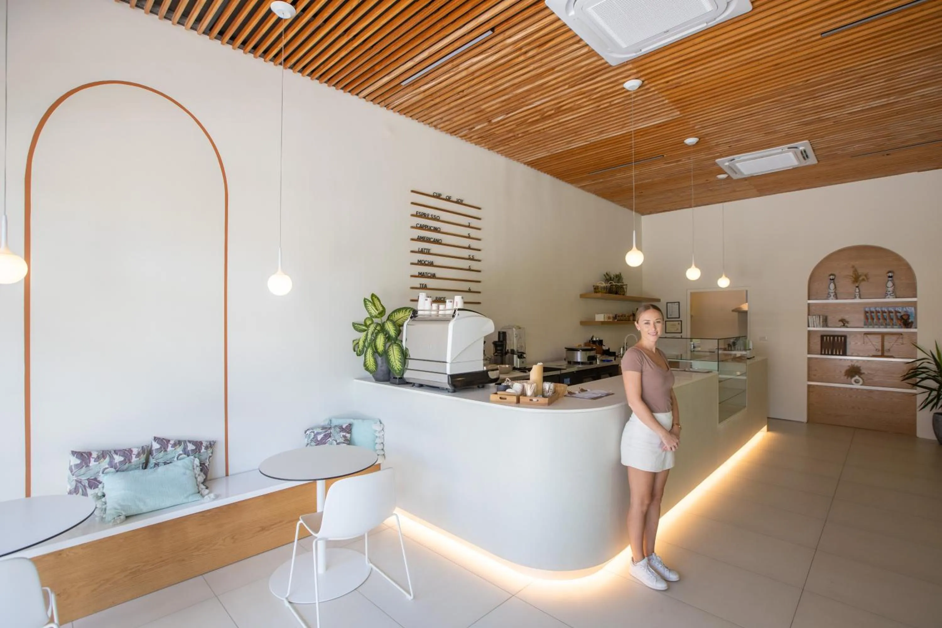 Restaurant/places to eat in The Hills Residence