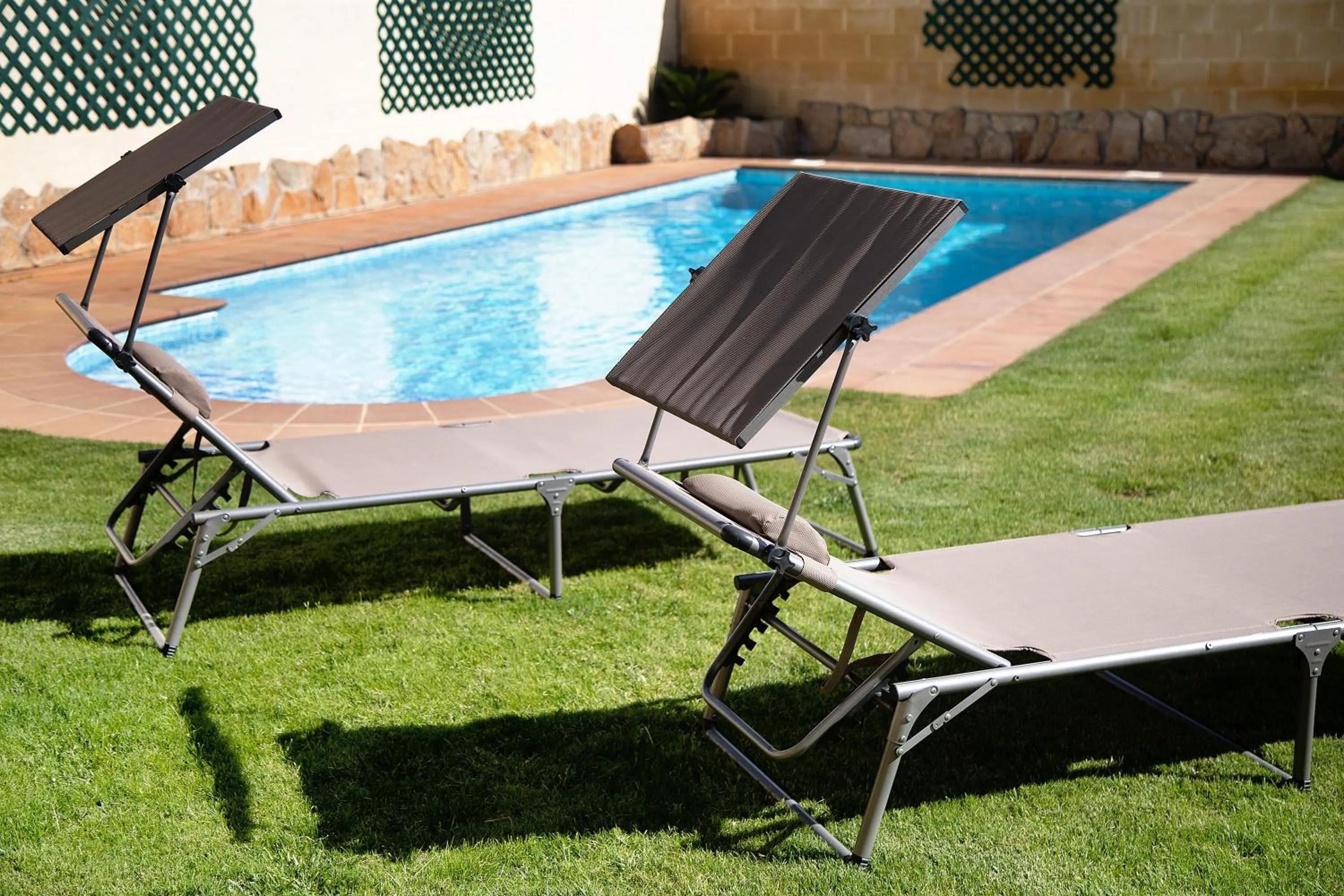 Property building in Chalet con piscina en la Barrosa