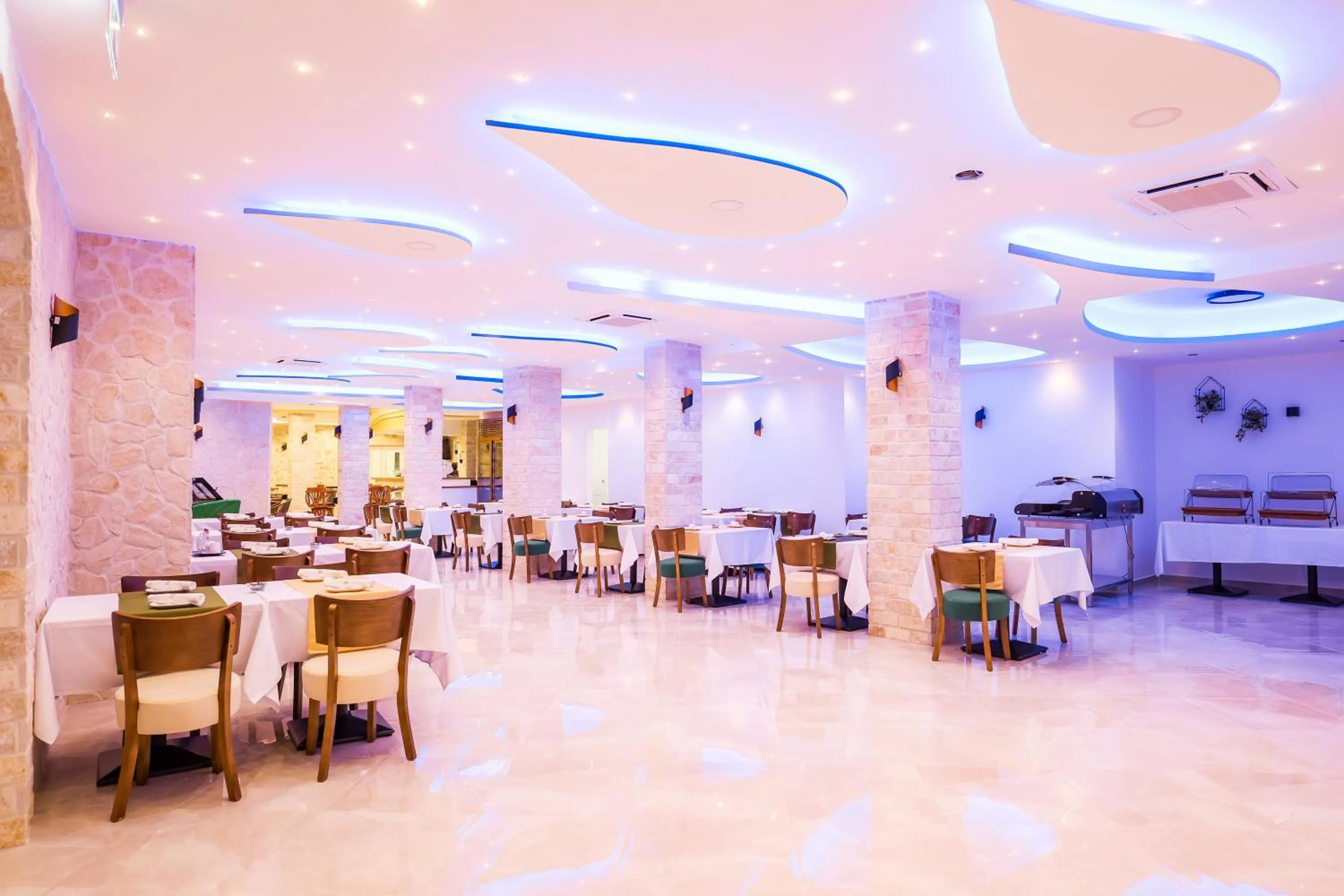 Restaurant/places to eat in Hotel Kanjon Zrmanje