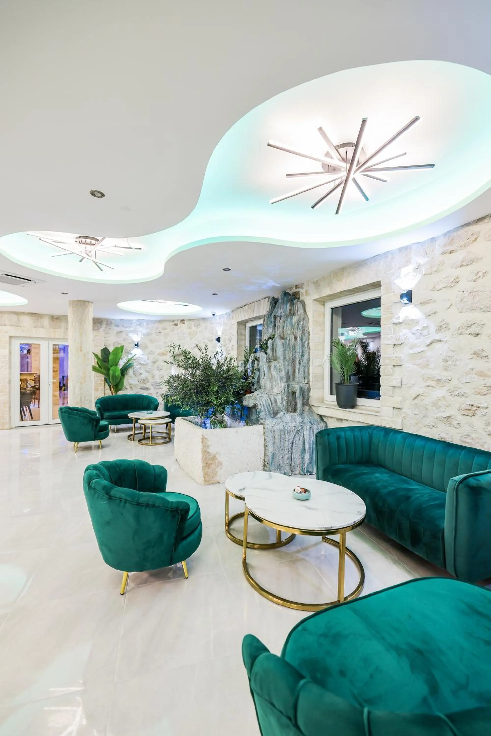 Living room in Hotel Kanjon Zrmanje