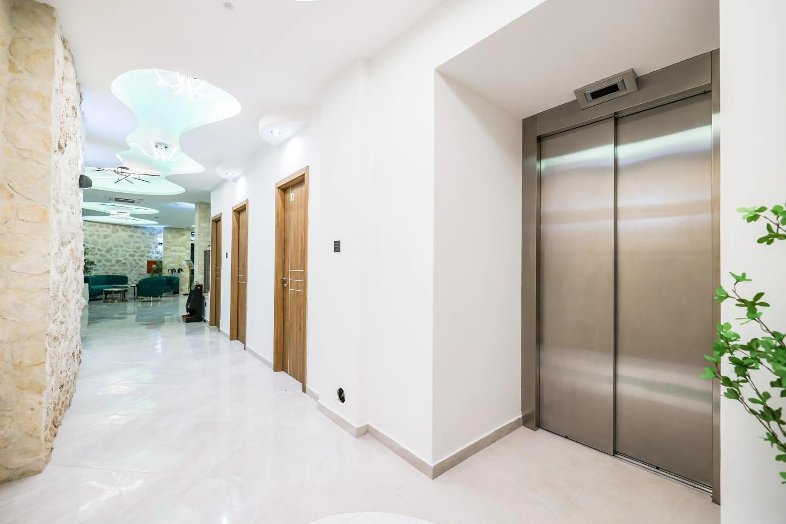 elevator in Hotel Kanjon Zrmanje