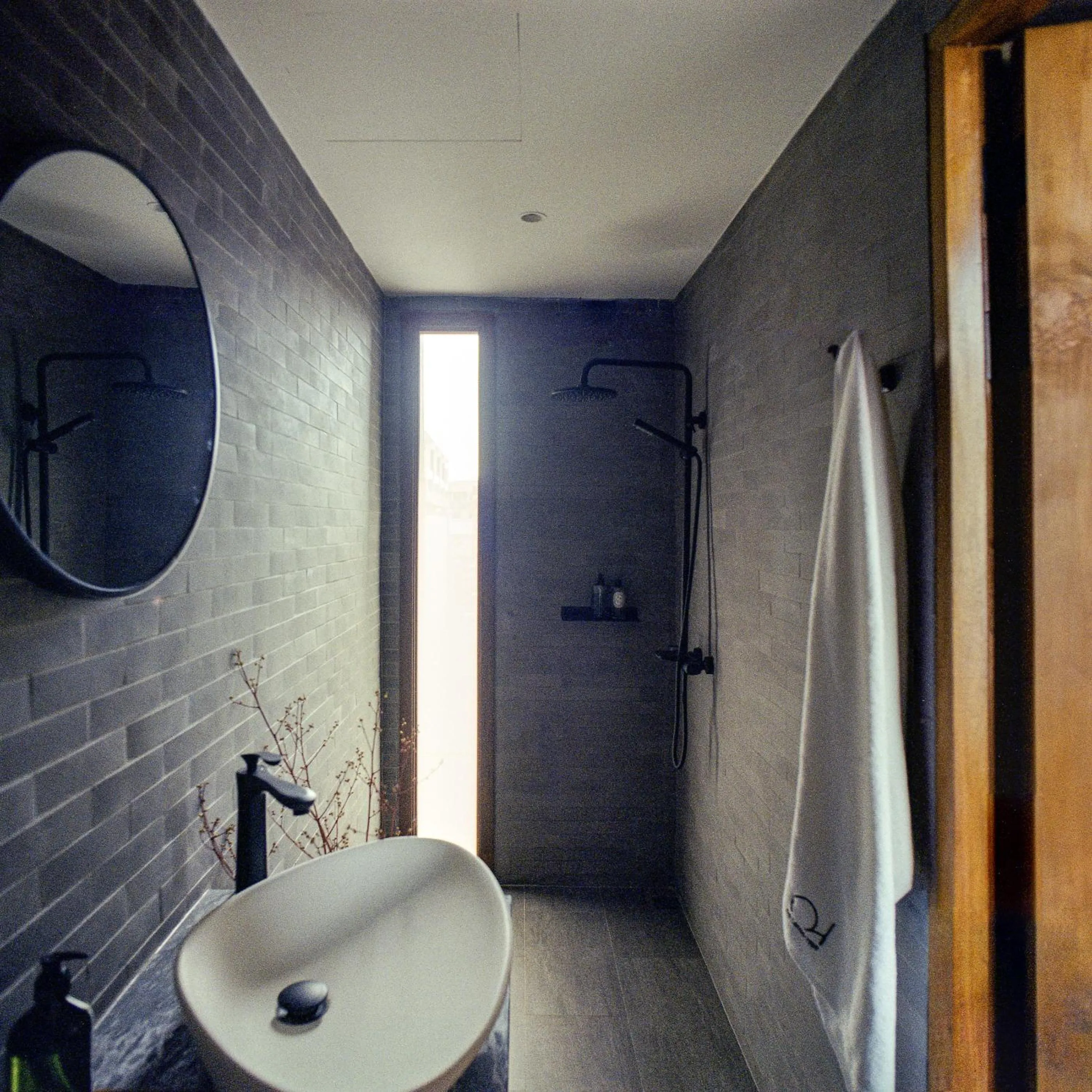 Shower in Na Tanao 1969