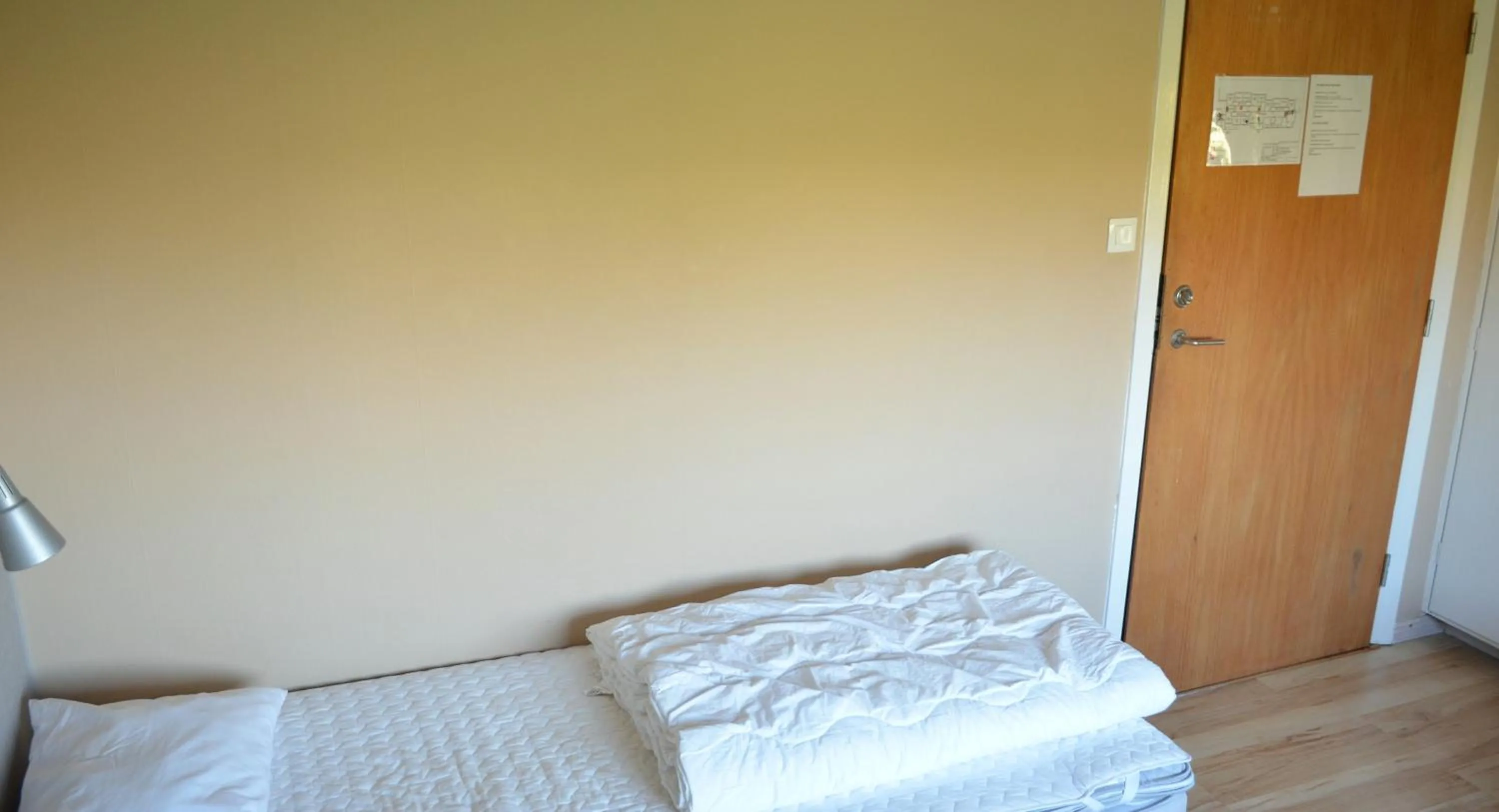 Decorative detail, Bed in Lyckåhem Lågprishotell och Vandrarhem