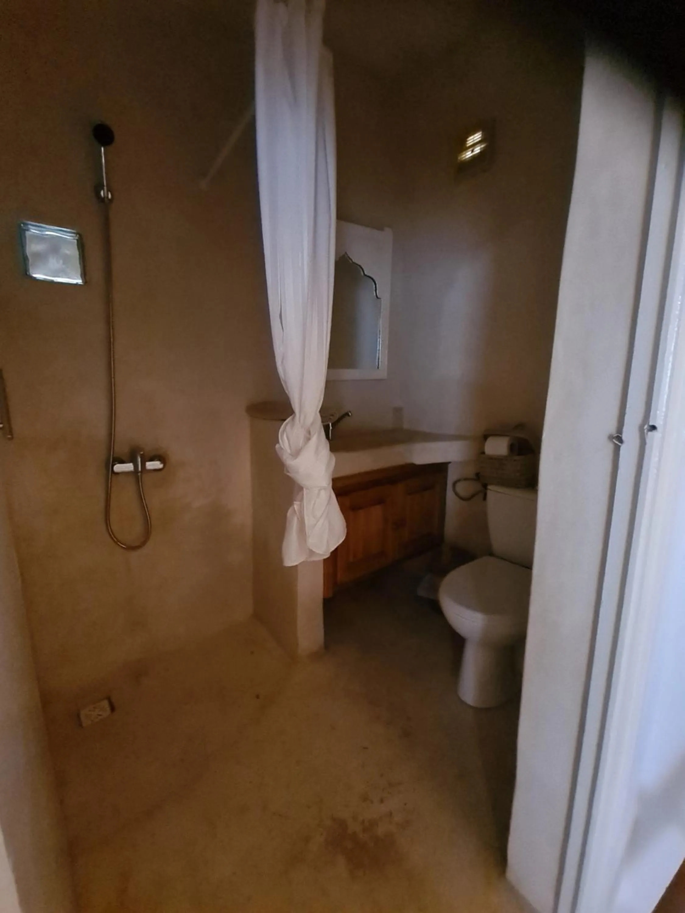 Bathroom in La Maison des Vagues