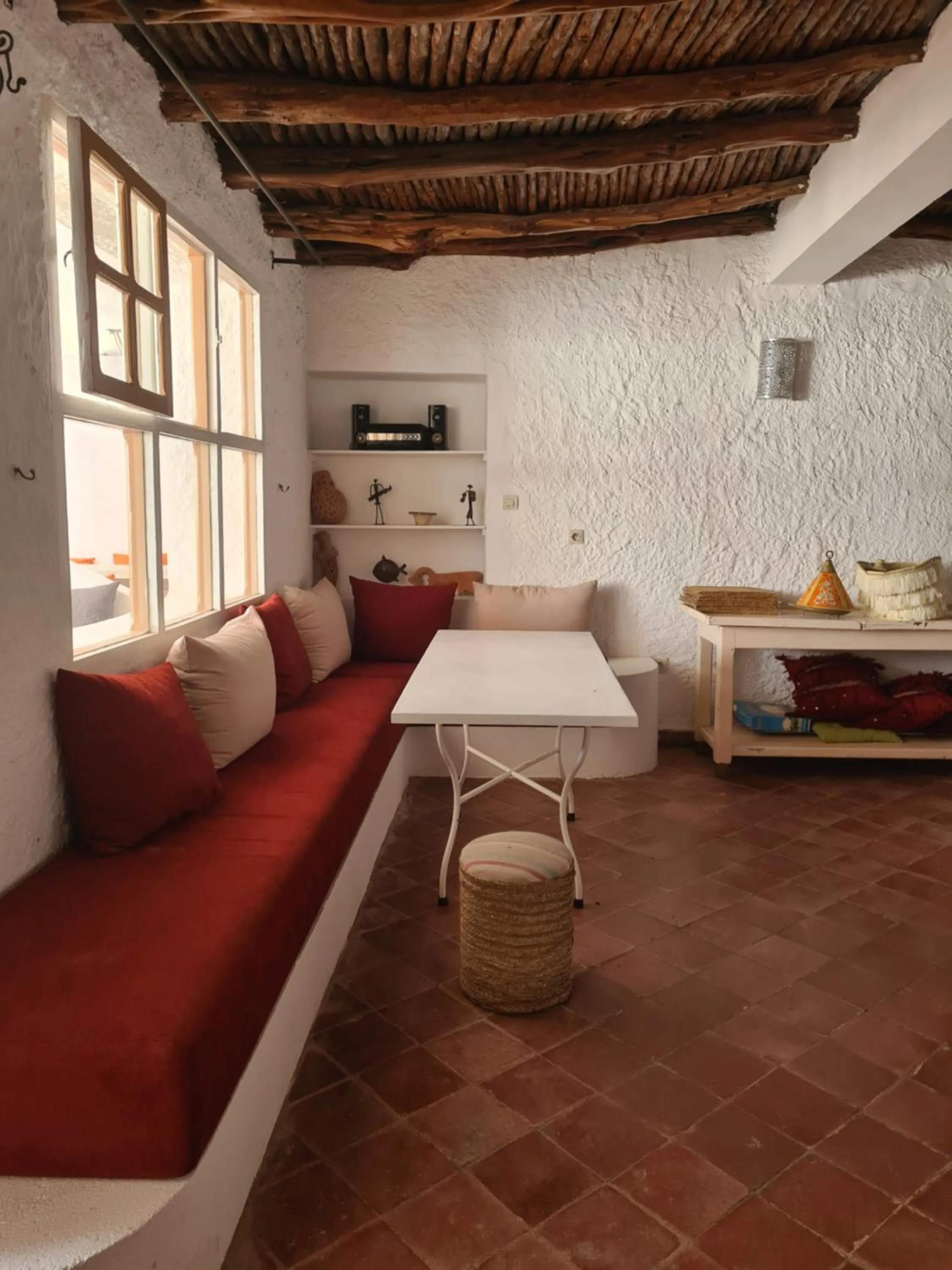 Restaurant/places to eat in La Maison des Vagues